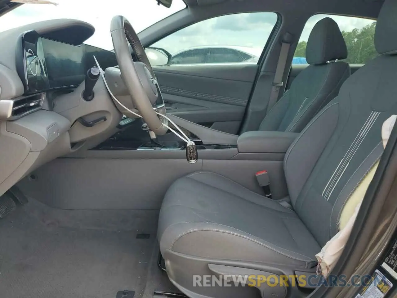 7 Photograph of a damaged car 5NPLS4AG7PH111992 HYUNDAI ELANTRA 2023