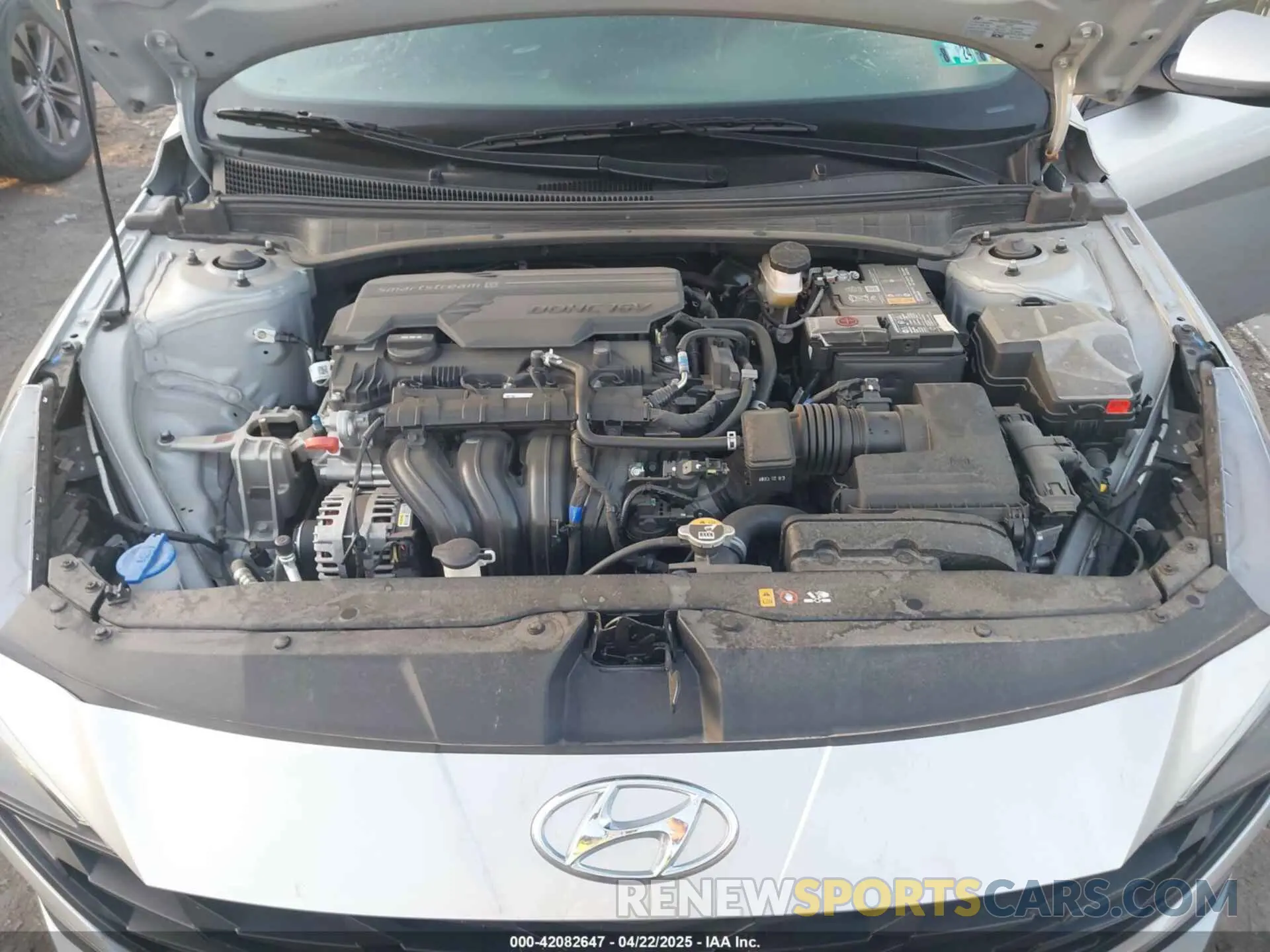 10 Photograph of a damaged car 5NPLS4AG7PH117792 HYUNDAI ELANTRA 2023