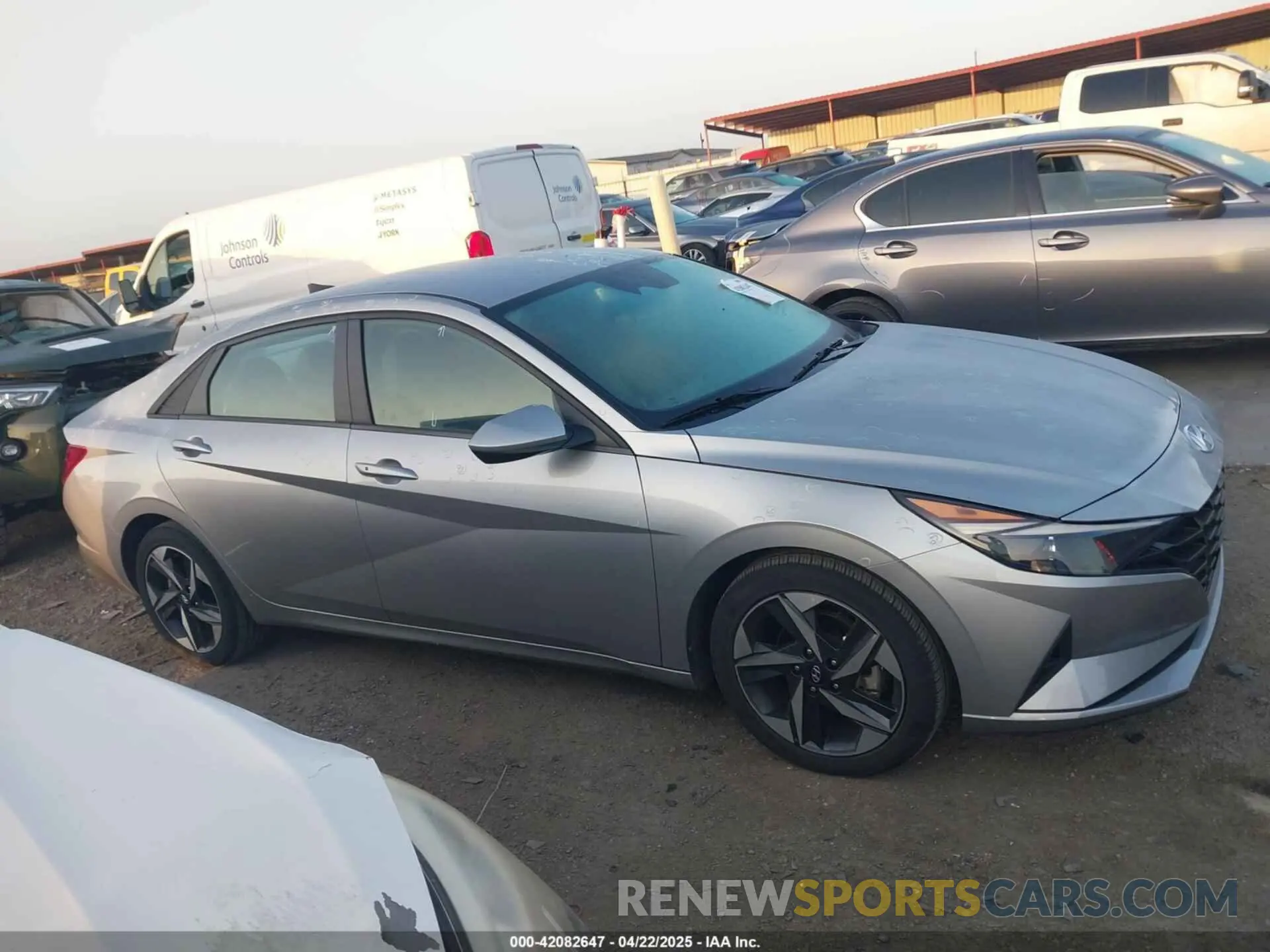 13 Photograph of a damaged car 5NPLS4AG7PH117792 HYUNDAI ELANTRA 2023