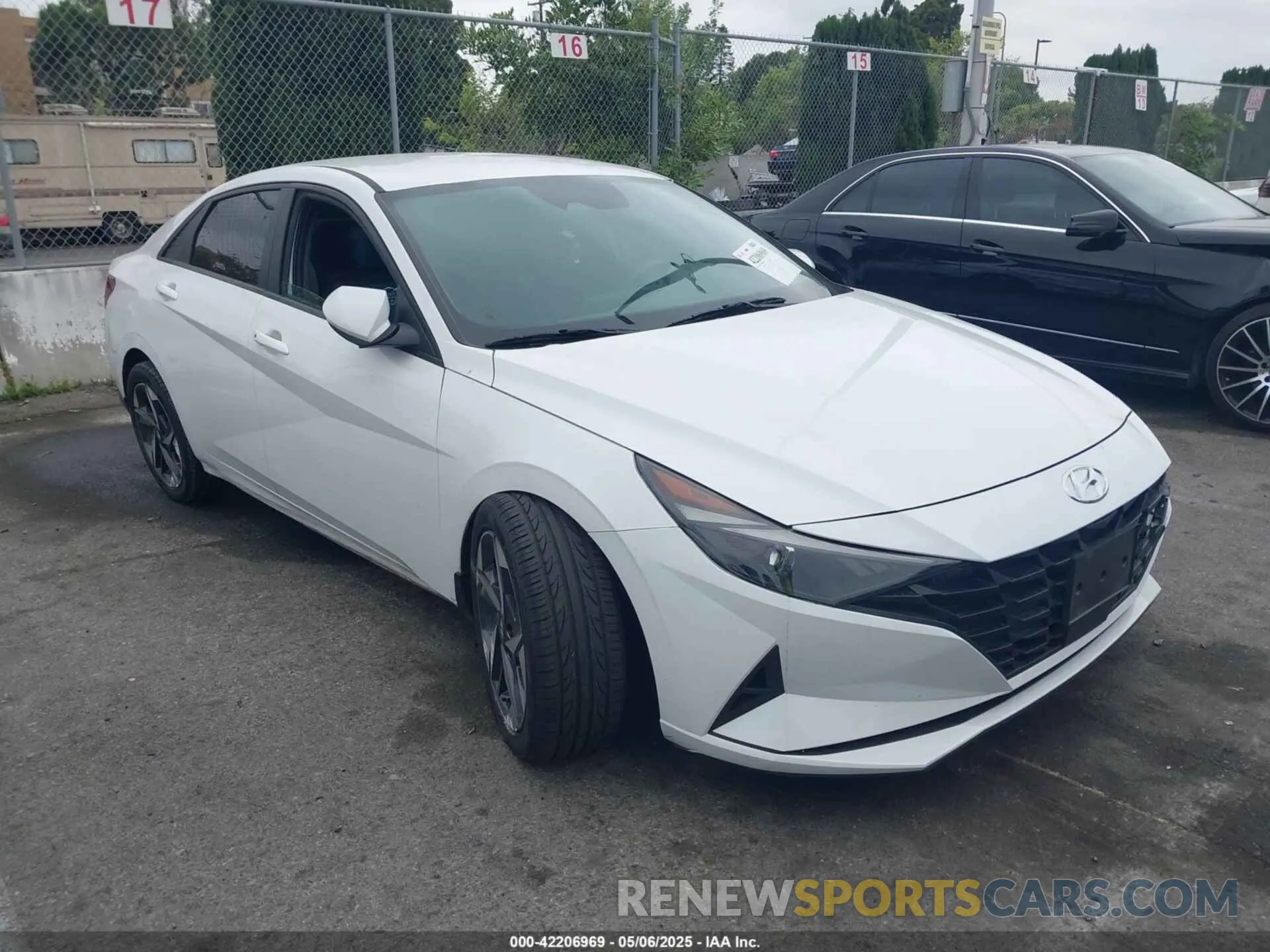 1 Photograph of a damaged car 5NPLS4AG8PH097908 HYUNDAI ELANTRA 2023