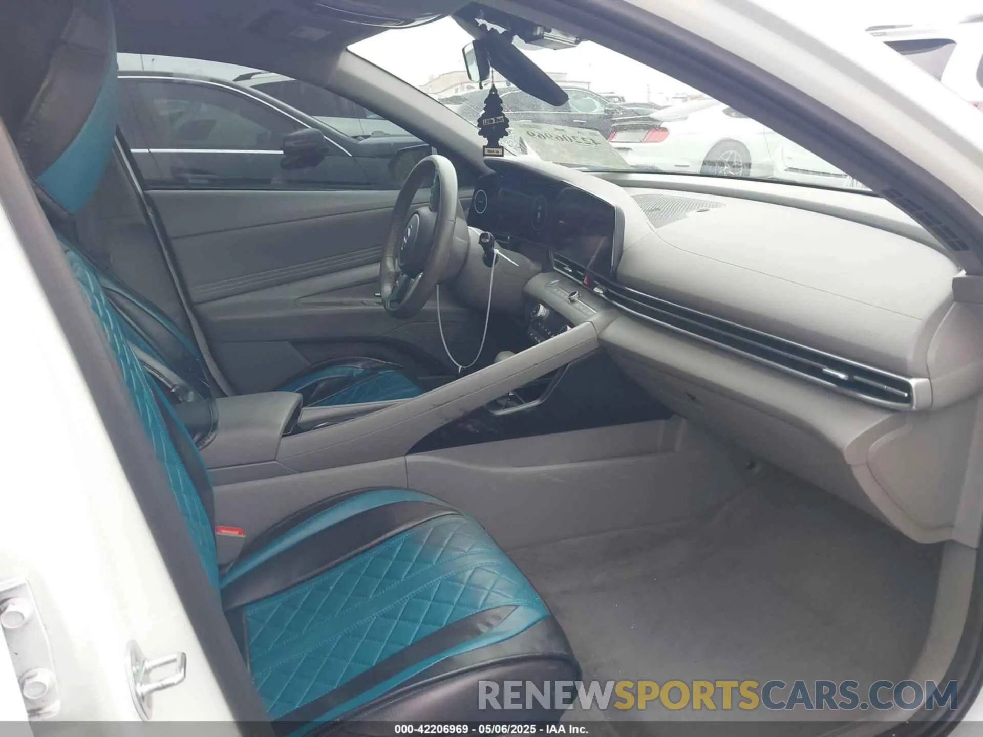 5 Photograph of a damaged car 5NPLS4AG8PH097908 HYUNDAI ELANTRA 2023