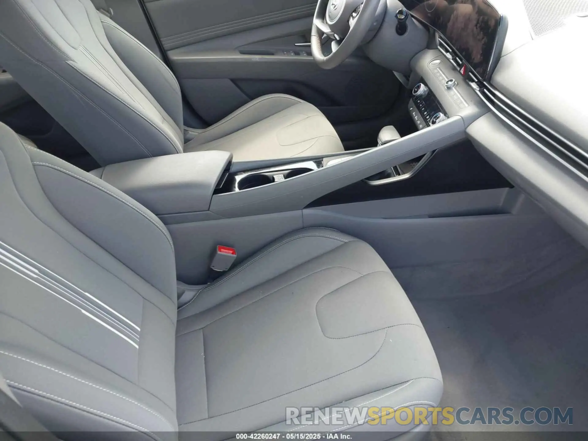 5 Photograph of a damaged car 5NPLS4AG8PH112715 HYUNDAI ELANTRA 2023