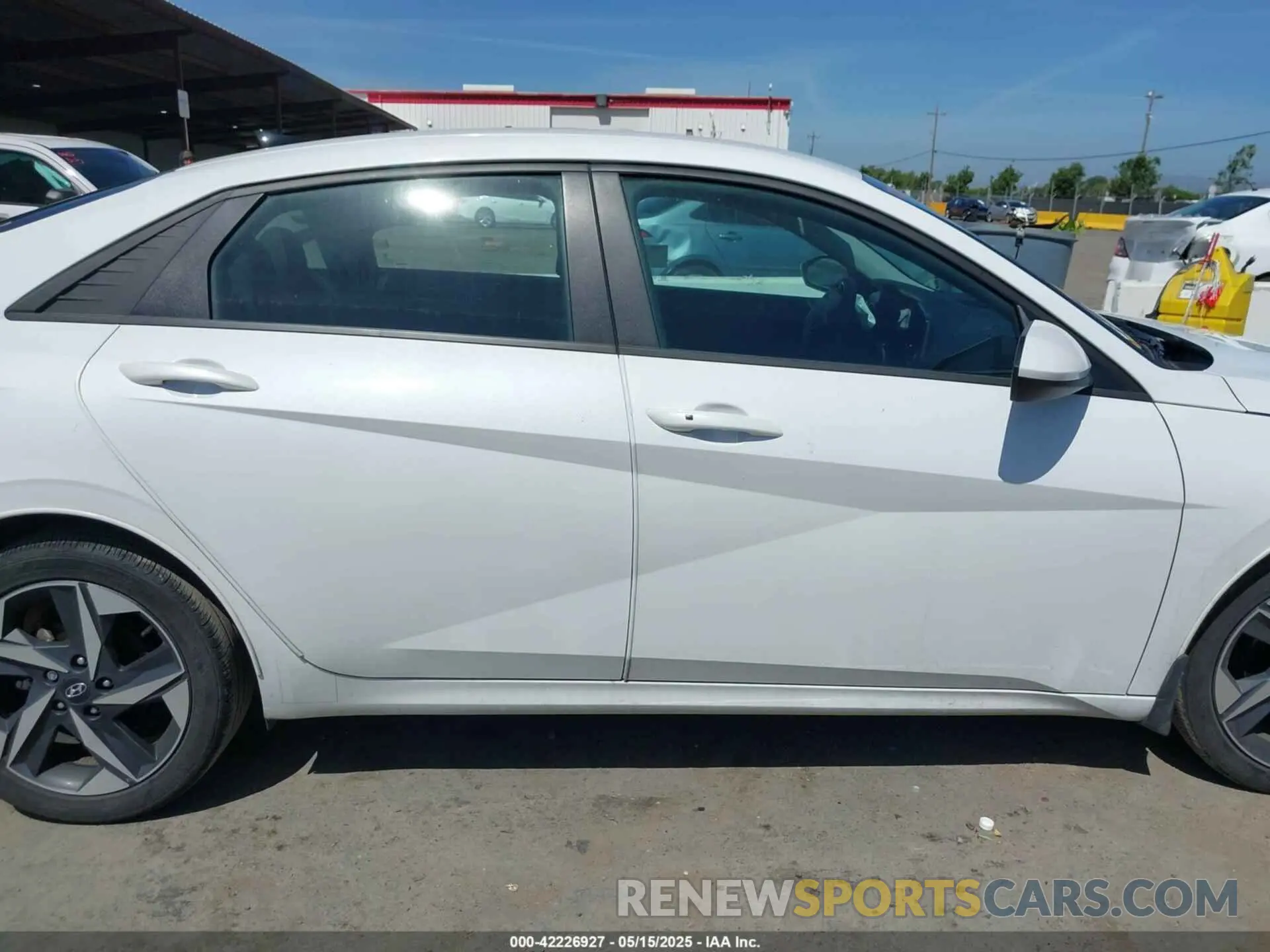 13 Photograph of a damaged car 5NPLS4AG9PH097867 HYUNDAI ELANTRA 2023