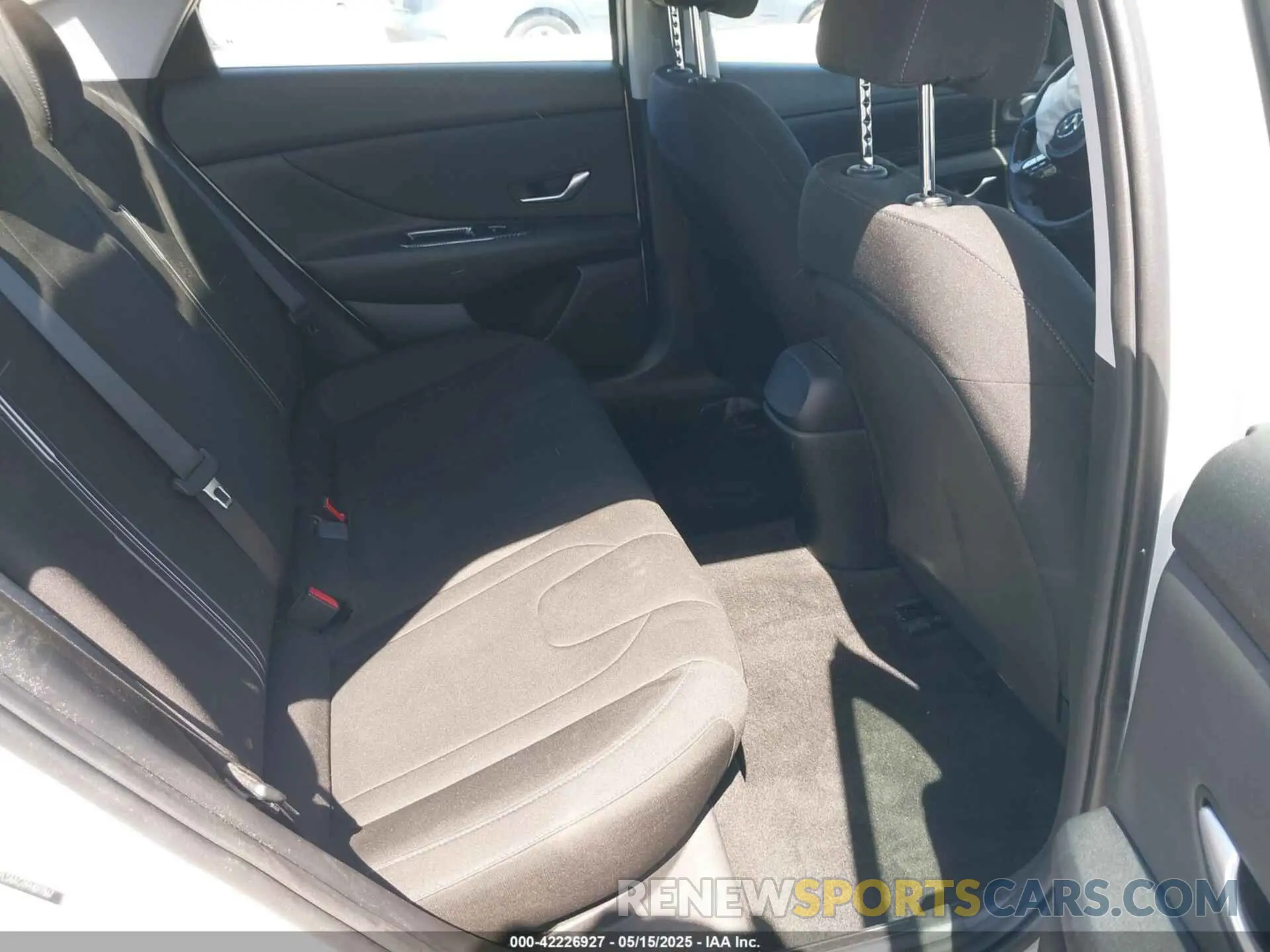 8 Photograph of a damaged car 5NPLS4AG9PH097867 HYUNDAI ELANTRA 2023