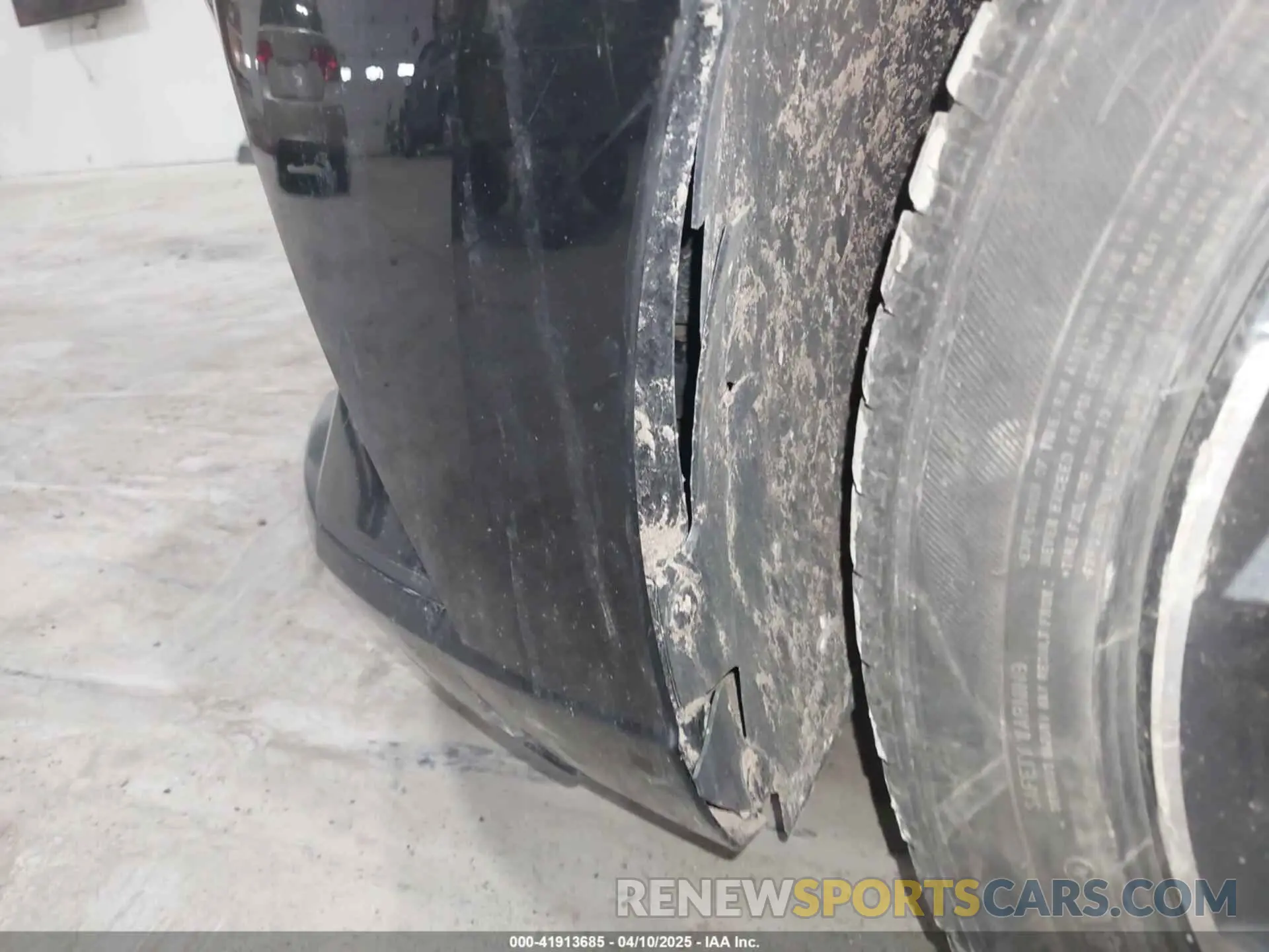 17 Photograph of a damaged car 5NPLS4AG9PH106096 HYUNDAI ELANTRA 2023