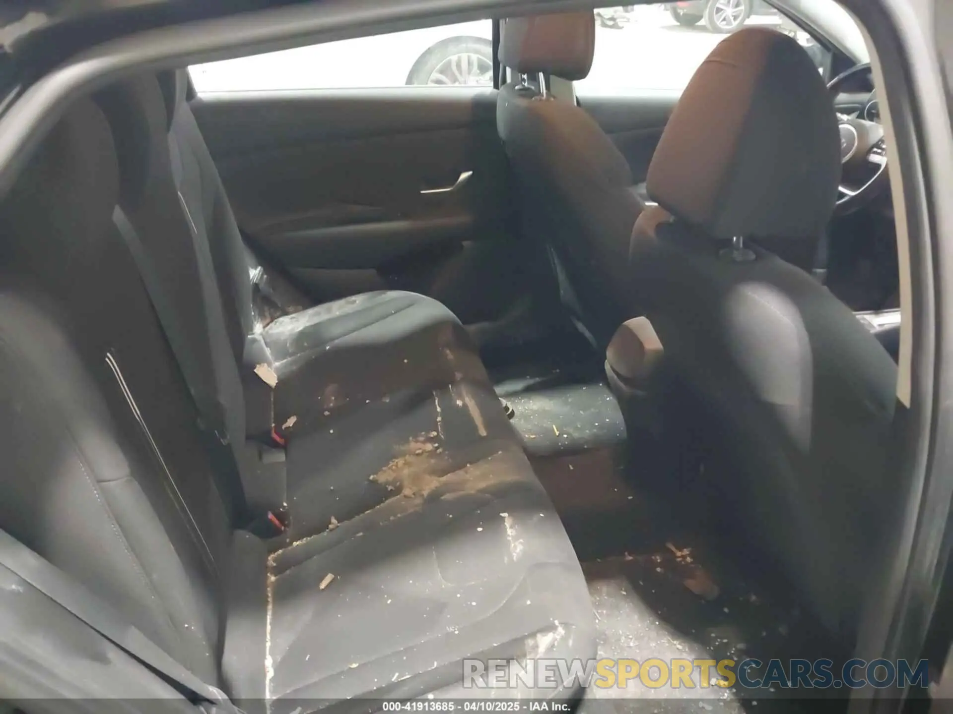 8 Photograph of a damaged car 5NPLS4AG9PH106096 HYUNDAI ELANTRA 2023