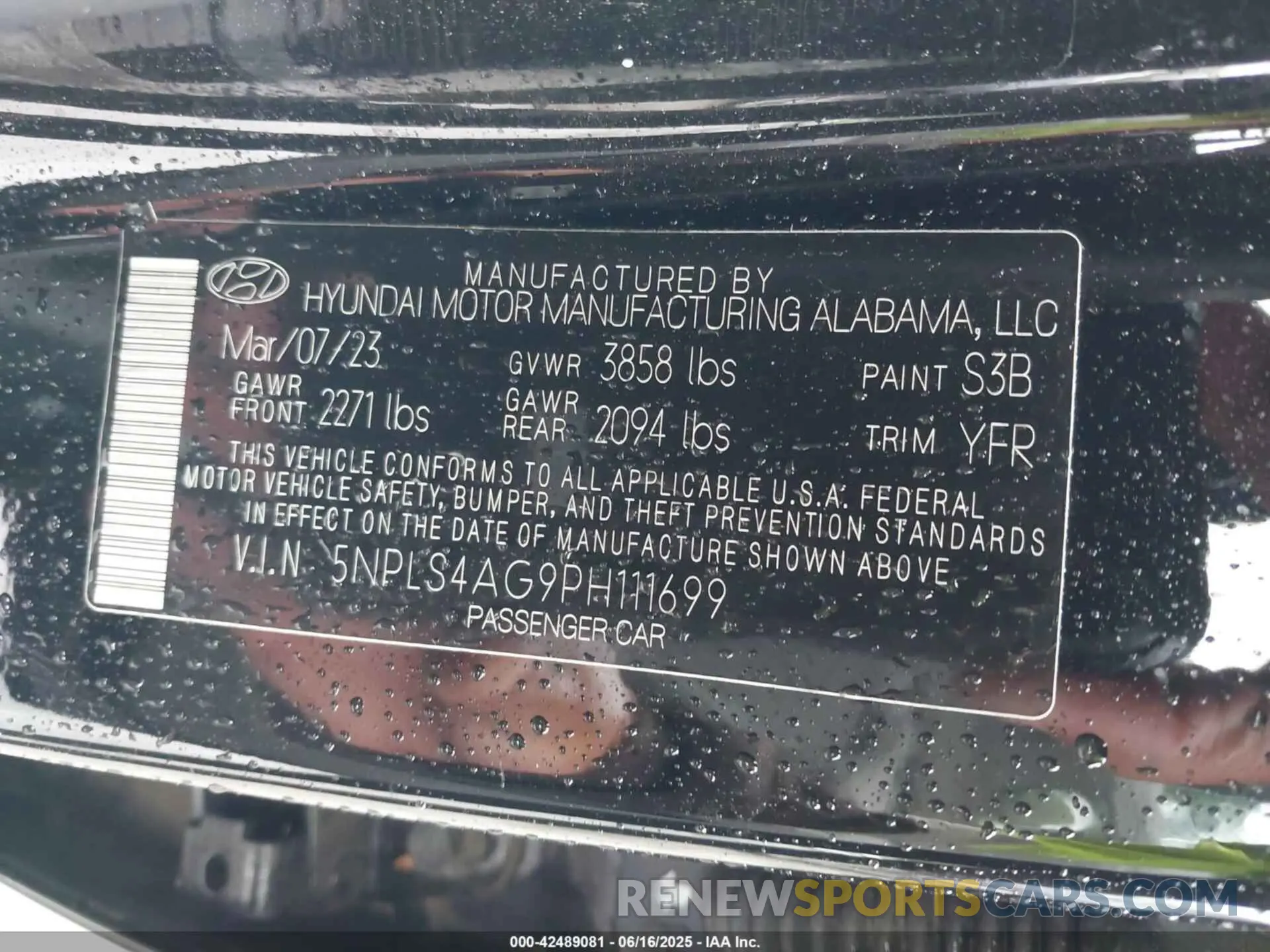 9 Photograph of a damaged car 5NPLS4AG9PH111699 HYUNDAI ELANTRA 2023
