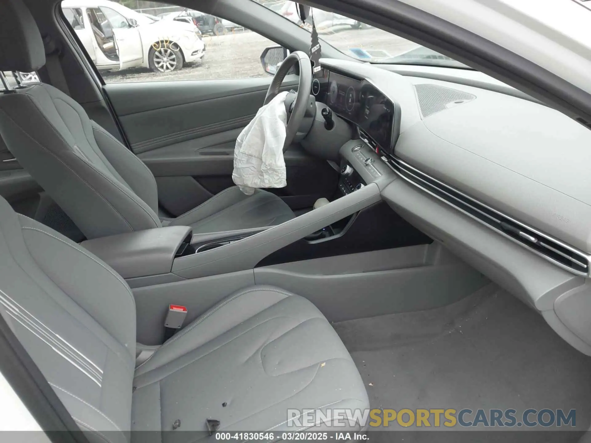 5 Photograph of a damaged car 5NPLS4AGXPH086277 HYUNDAI ELANTRA 2023