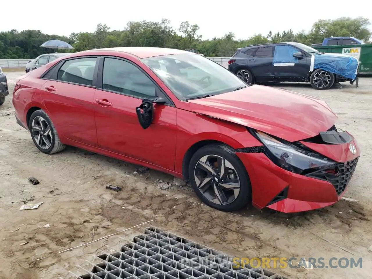 4 Photograph of a damaged car 5NPLS4AGXPH097103 HYUNDAI ELANTRA 2023