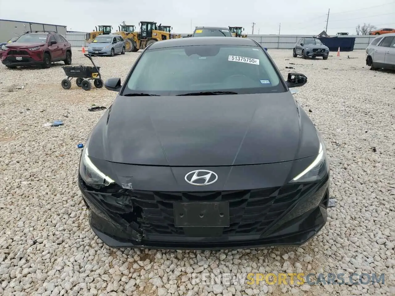 5 Photograph of a damaged car 5NPLS4AGXPH099448 HYUNDAI ELANTRA 2023
