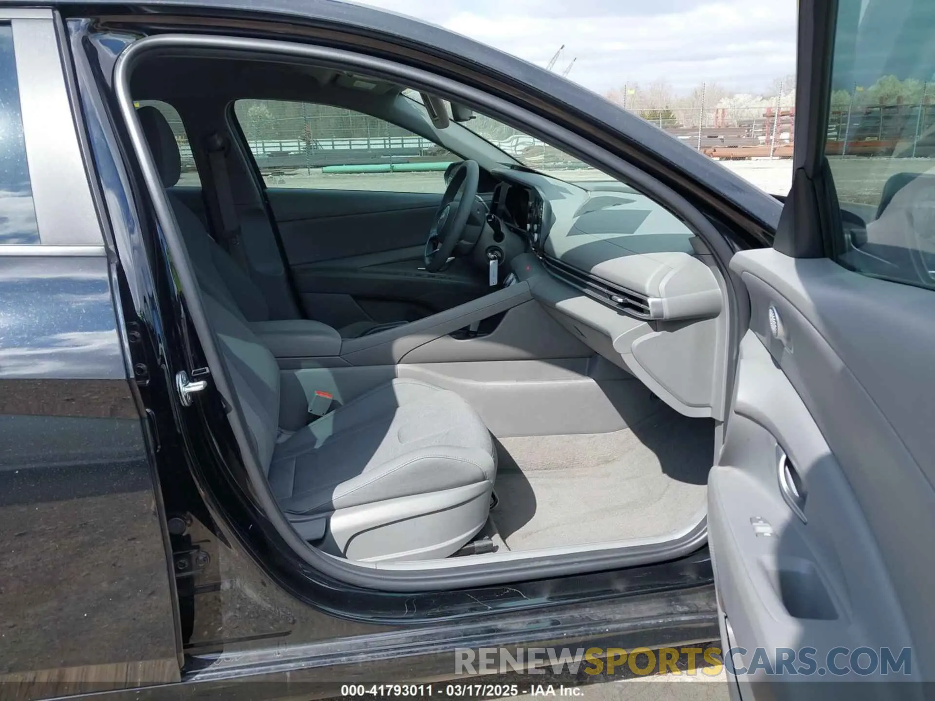 5 Photograph of a damaged car KMHLL4AG1PU531343 HYUNDAI ELANTRA 2023