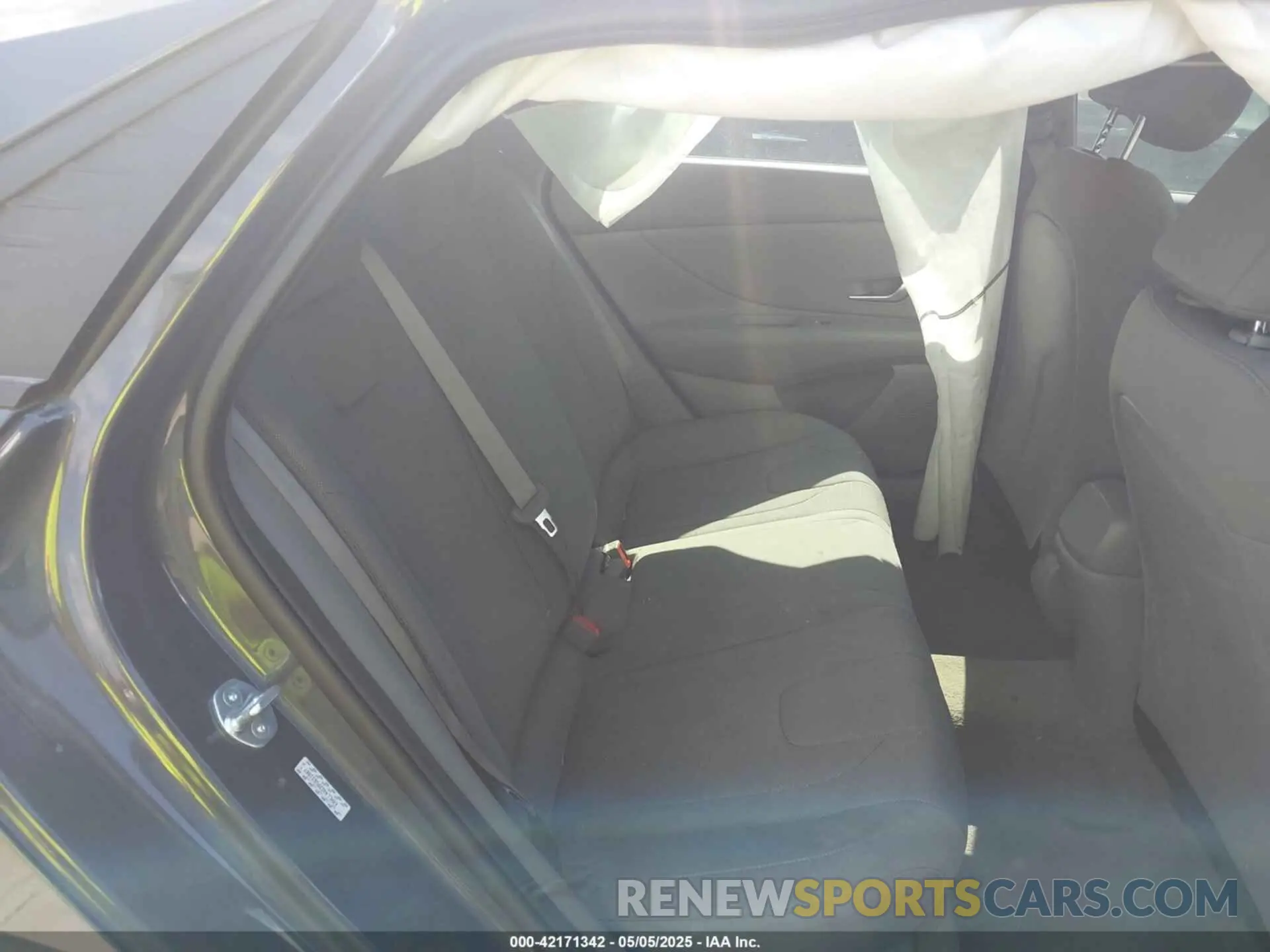 8 Photograph of a damaged car KMHLL4AG2PU631807 HYUNDAI ELANTRA 2023