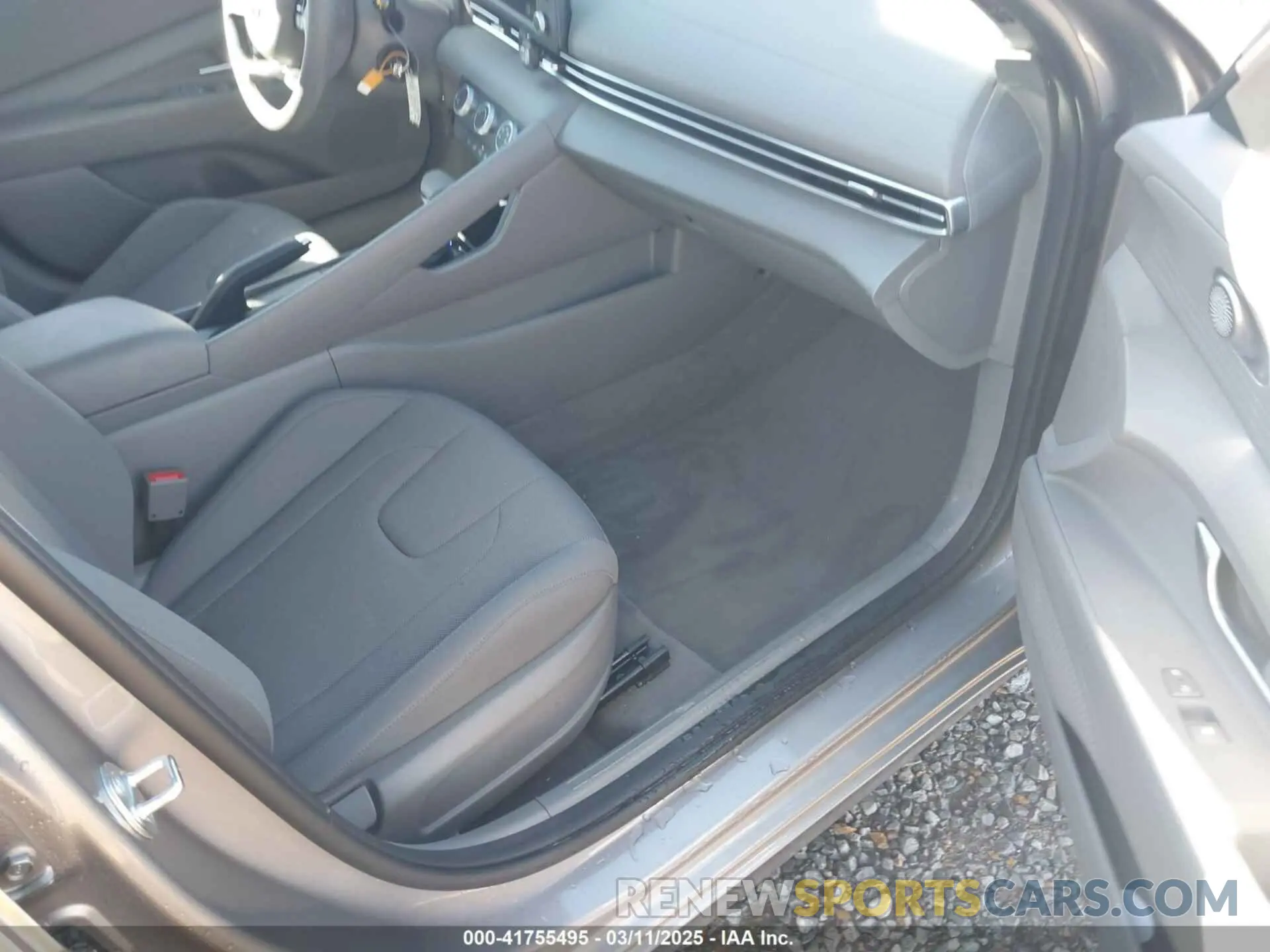 5 Photograph of a damaged car KMHLL4AG3PU540268 HYUNDAI ELANTRA 2023