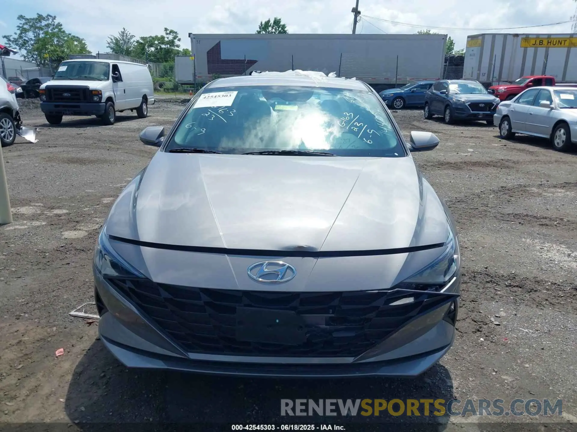 13 Photograph of a damaged car KMHLL4AG6PU634015 HYUNDAI ELANTRA 2023