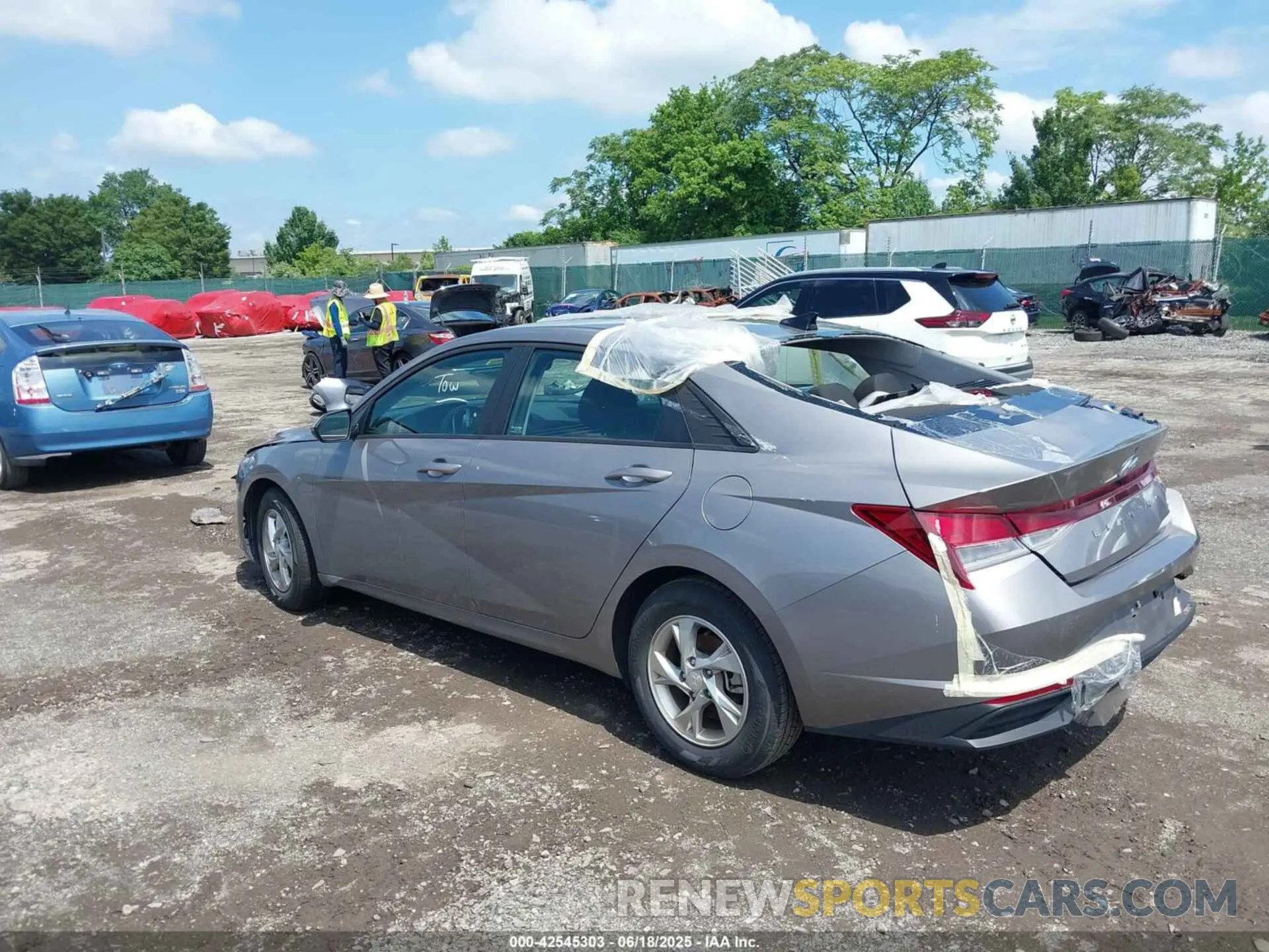 3 Photograph of a damaged car KMHLL4AG6PU634015 HYUNDAI ELANTRA 2023