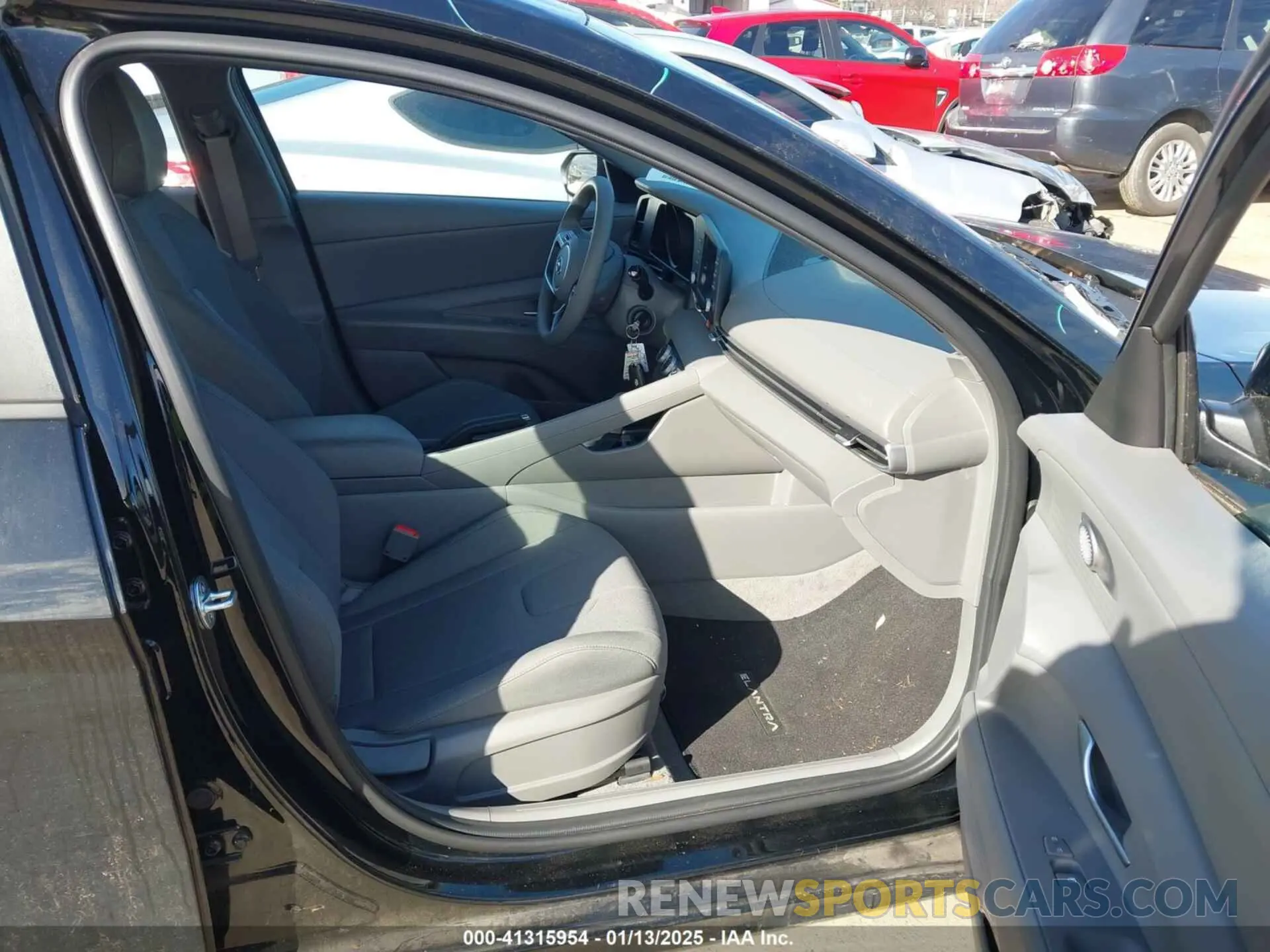 5 Photograph of a damaged car KMHLL4AG7PU600066 HYUNDAI ELANTRA 2023