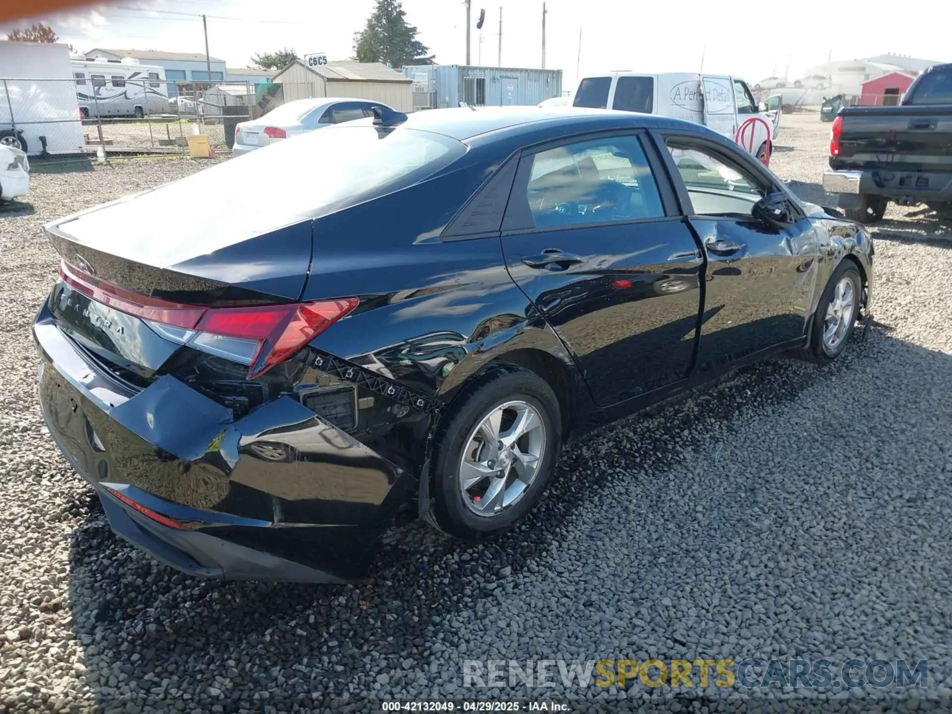 4 Photograph of a damaged car KMHLL4AG8PU533056 HYUNDAI ELANTRA 2023
