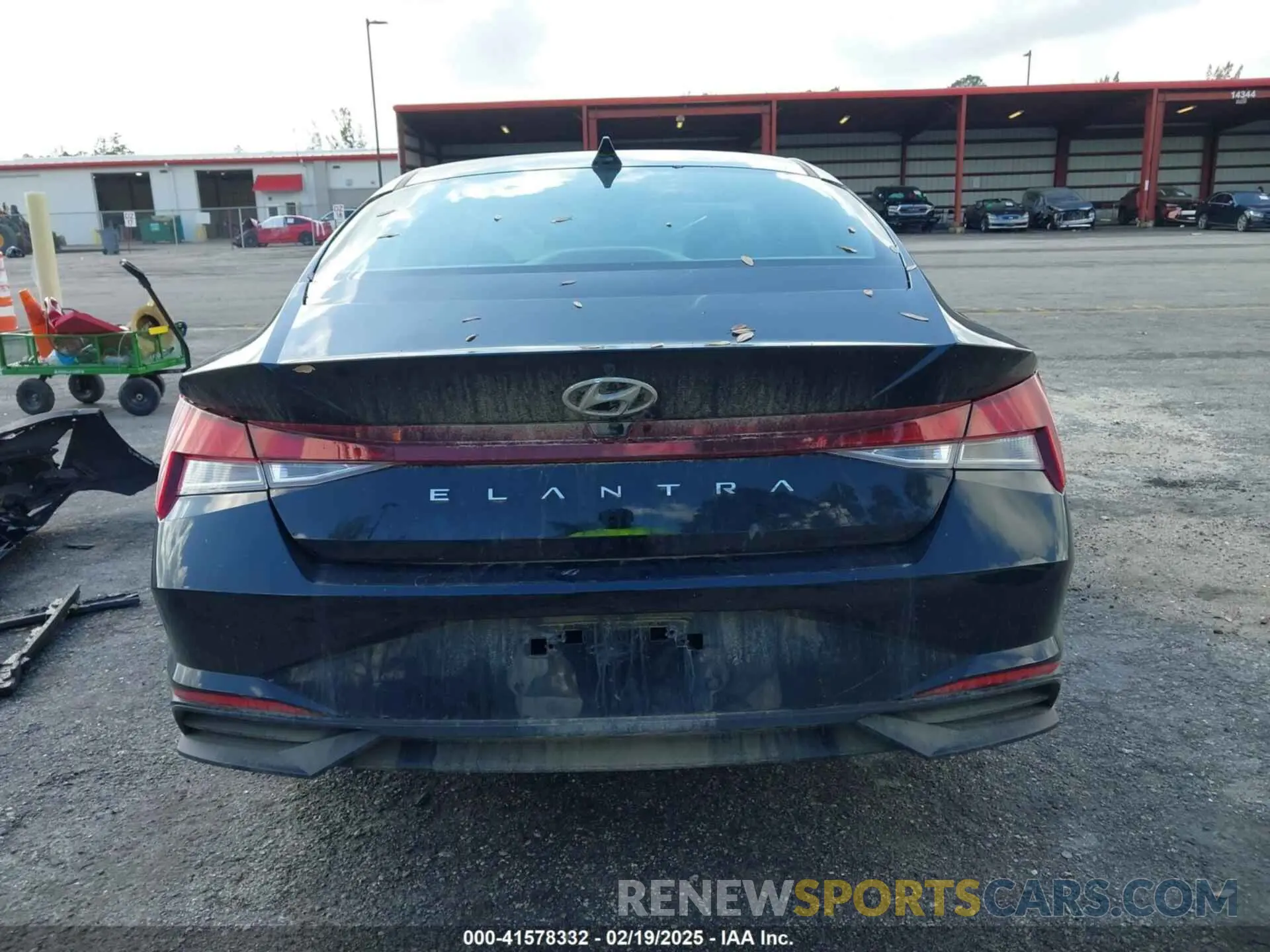 17 Photograph of a damaged car KMHLL4AG9PU574439 HYUNDAI ELANTRA 2023