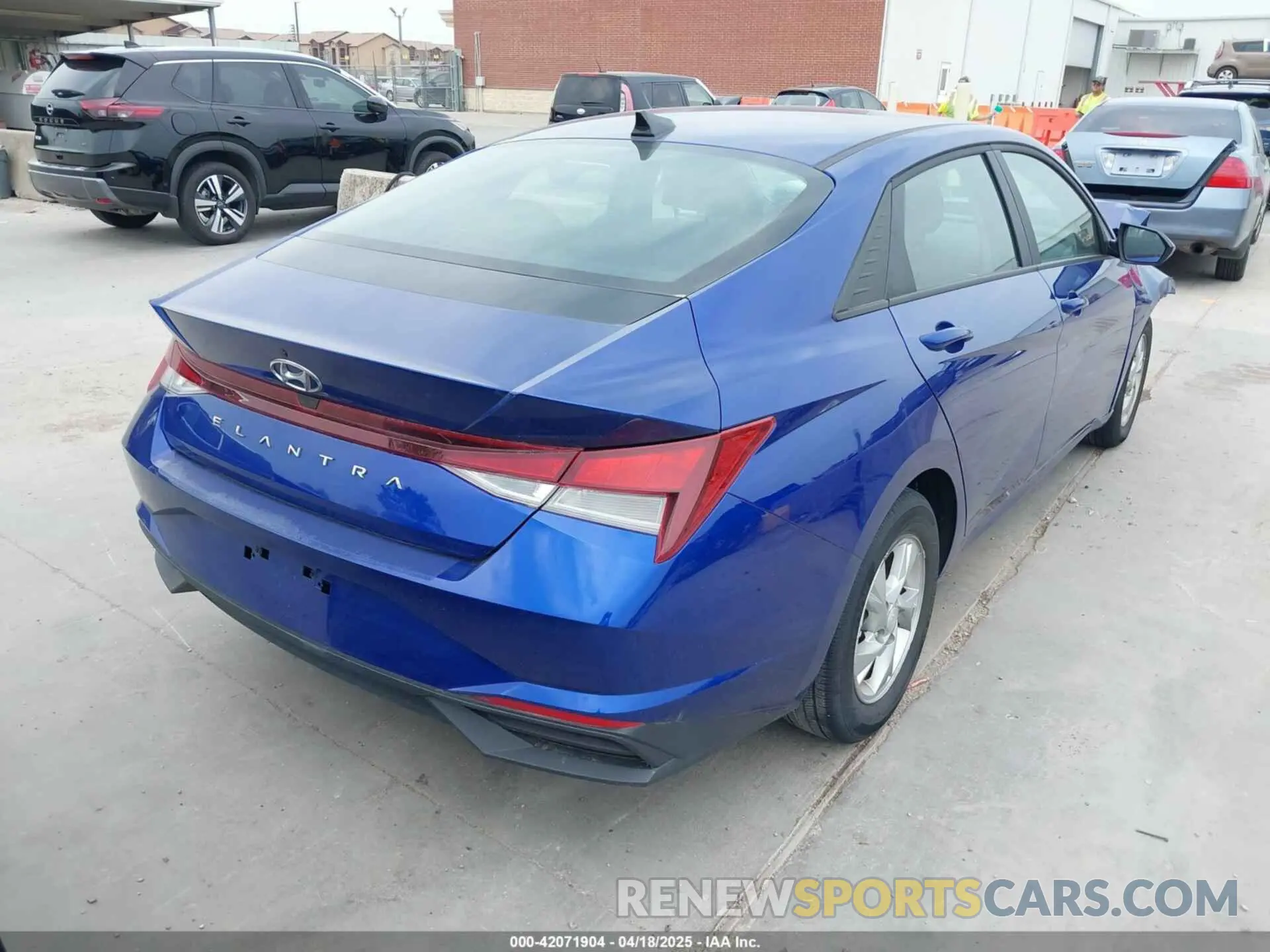 4 Photograph of a damaged car KMHLL4AG9PU578569 HYUNDAI ELANTRA 2023