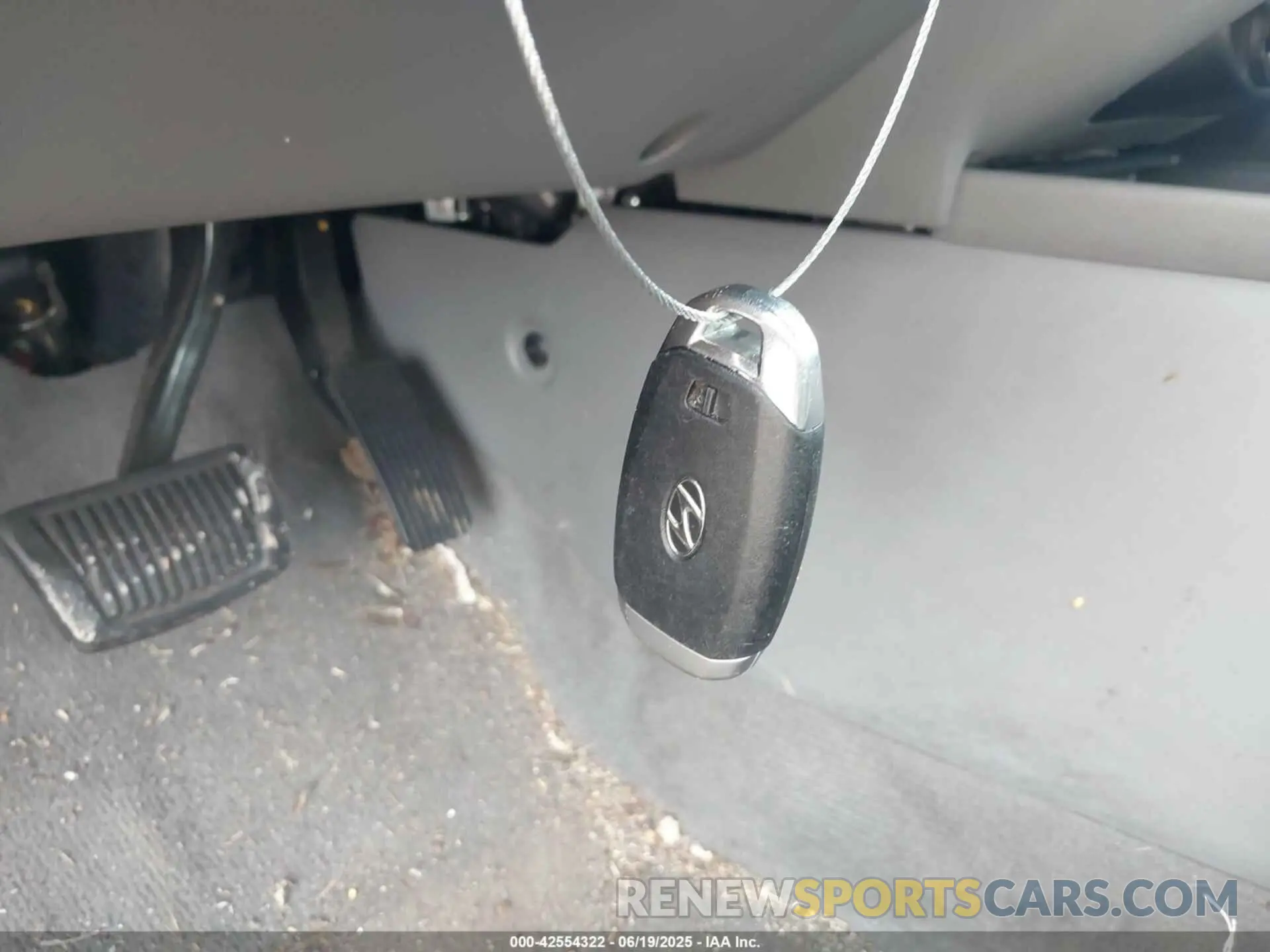 11 Photograph of a damaged car KMHLM4AG0PU410218 HYUNDAI ELANTRA 2023