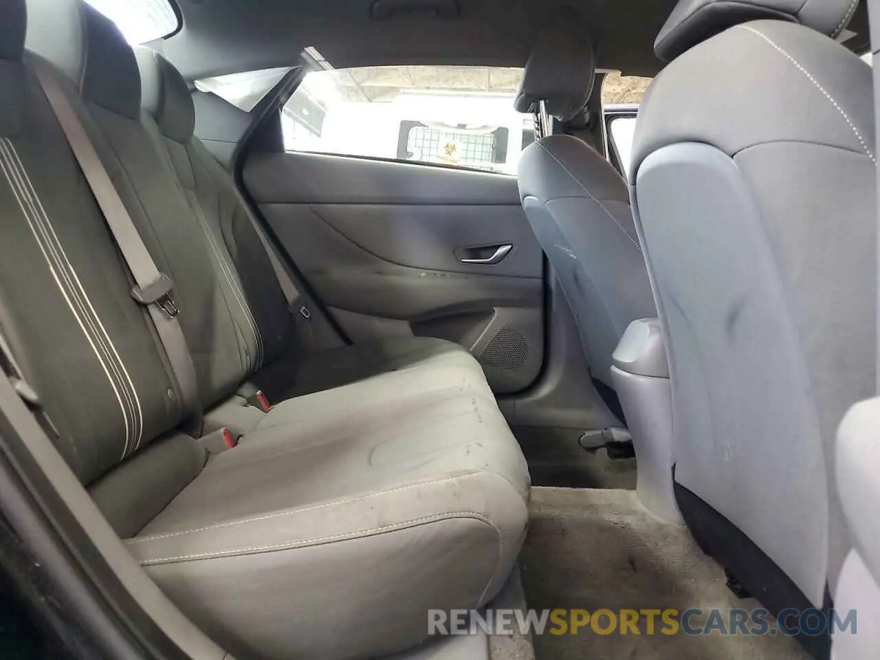 10 Photograph of a damaged car KMHLM4AG1PU605180 HYUNDAI ELANTRA 2023