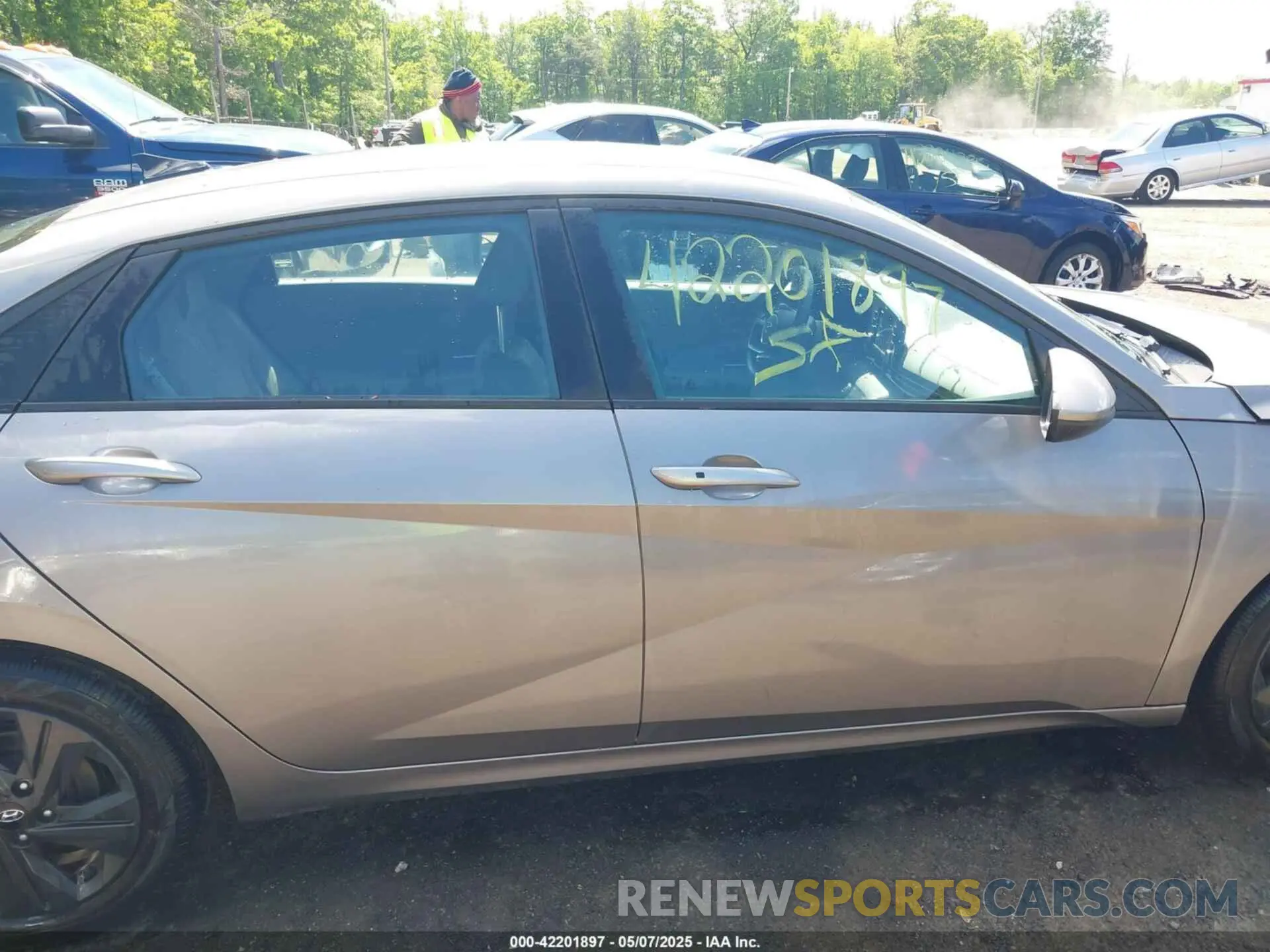 14 Photograph of a damaged car KMHLM4AG2PU379294 HYUNDAI ELANTRA 2023