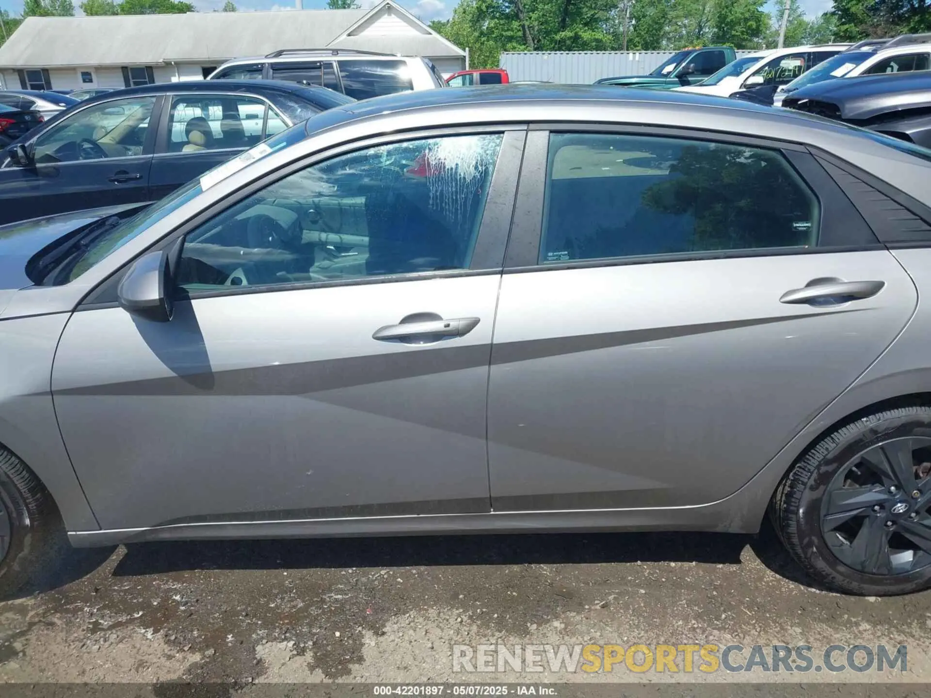 15 Photograph of a damaged car KMHLM4AG2PU379294 HYUNDAI ELANTRA 2023