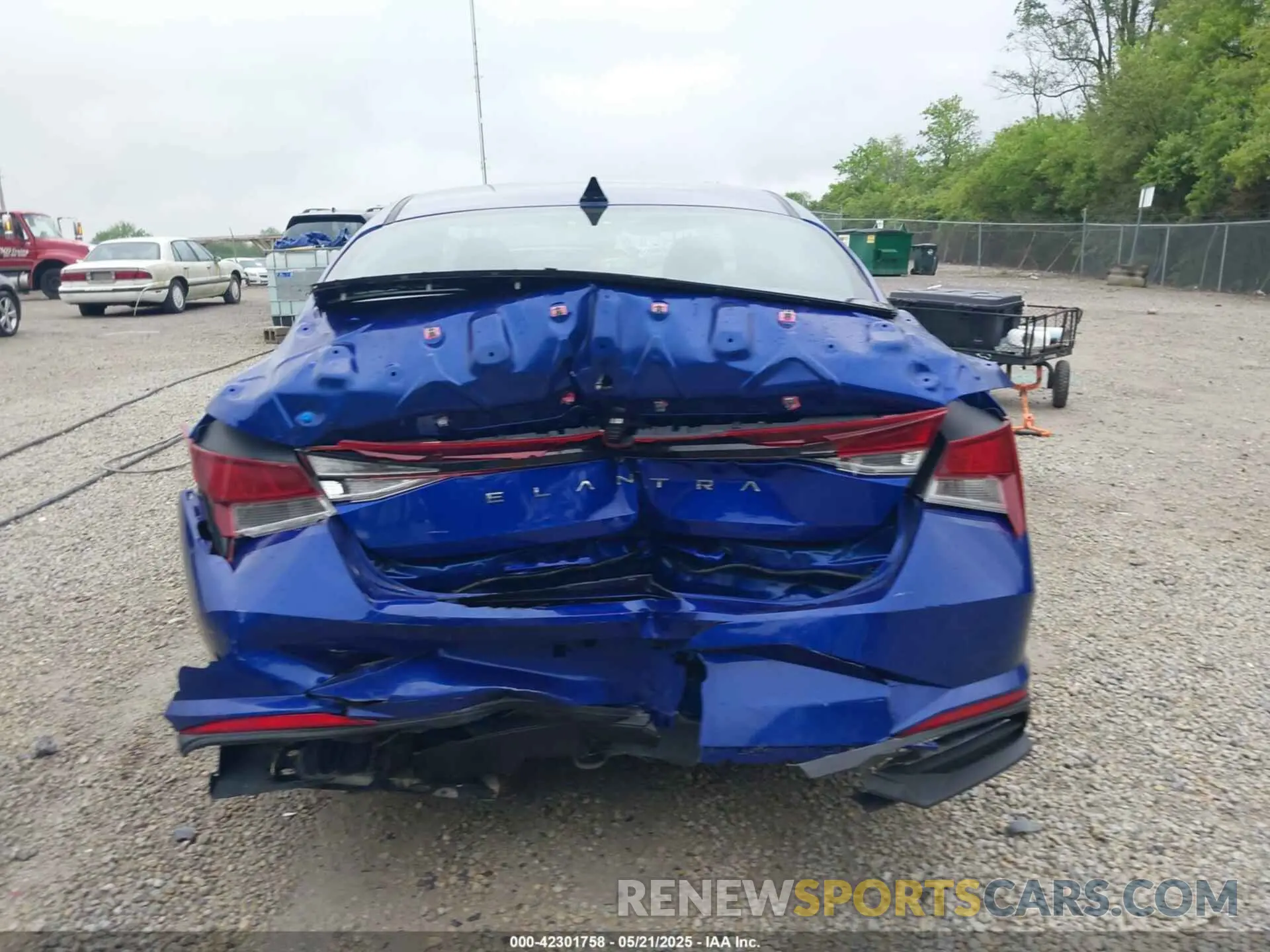 17 Photograph of a damaged car KMHLM4AG2PU414903 HYUNDAI ELANTRA 2023