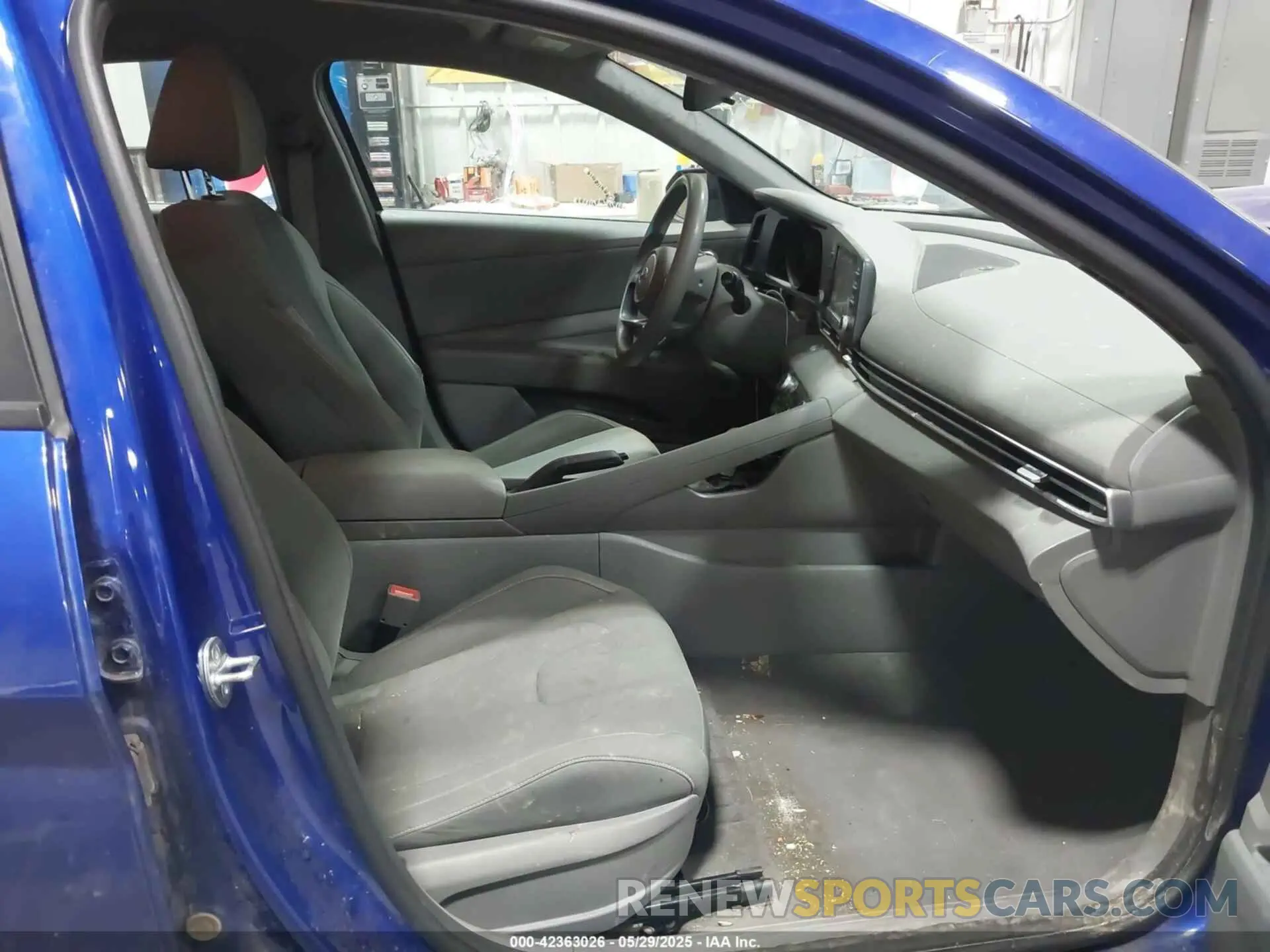 5 Photograph of a damaged car KMHLM4AG2PU593282 HYUNDAI ELANTRA 2023
