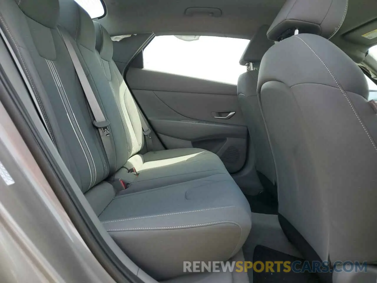 10 Photograph of a damaged car KMHLM4AG2PU602143 HYUNDAI ELANTRA 2023