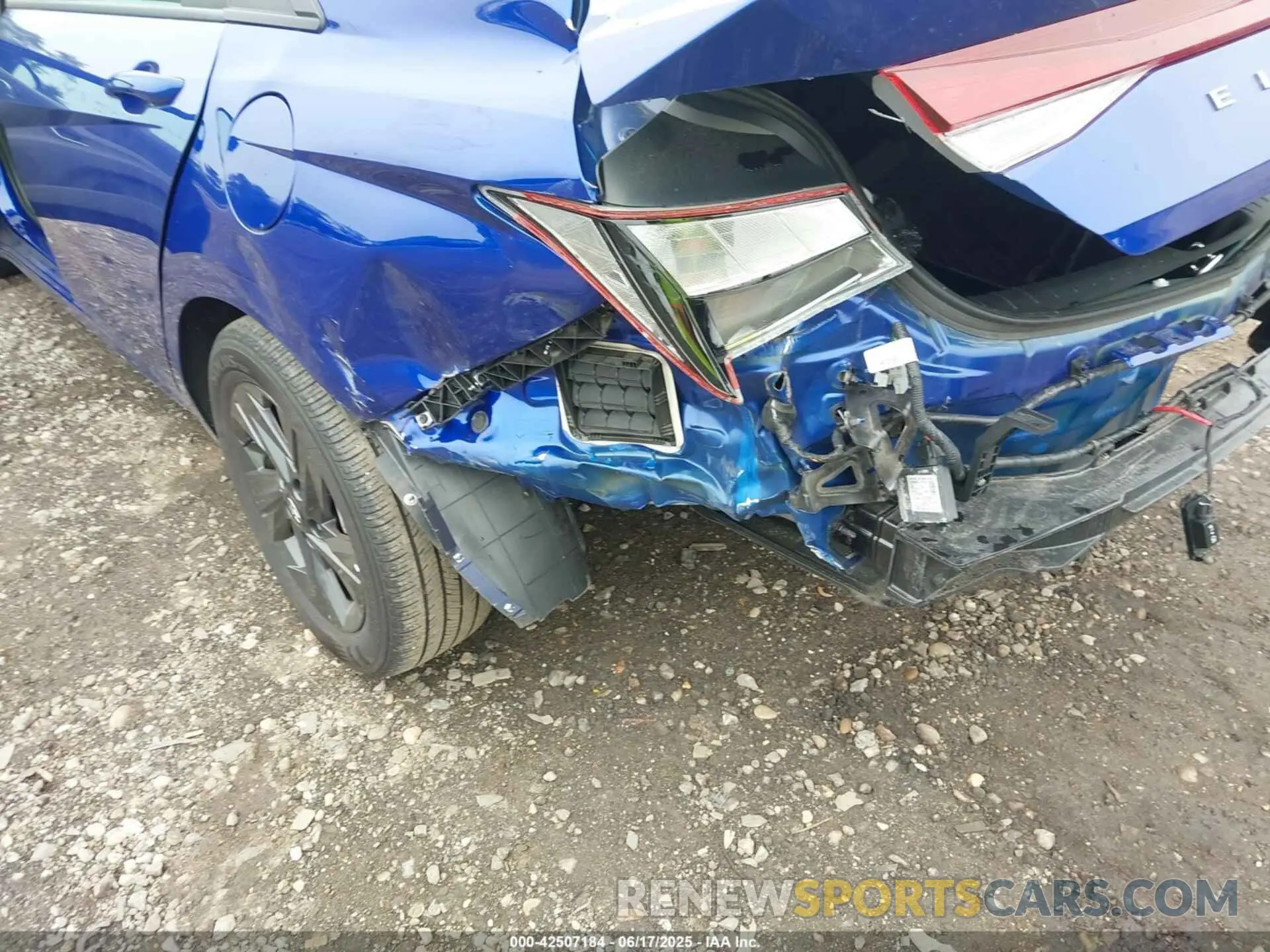 17 Photograph of a damaged car KMHLM4AG2PU617984 HYUNDAI ELANTRA 2023