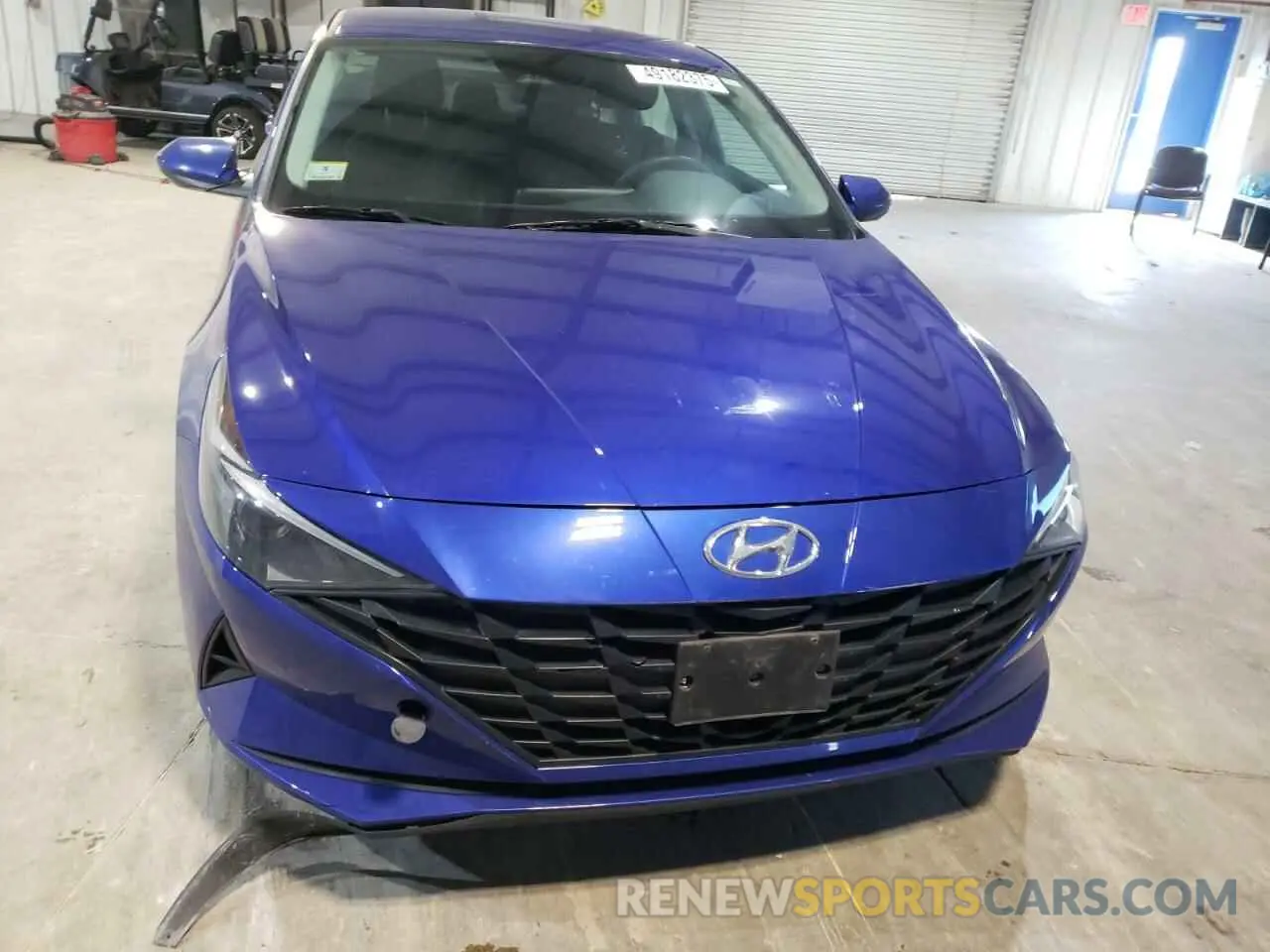 5 Photograph of a damaged car KMHLM4AG3PU381295 HYUNDAI ELANTRA 2023