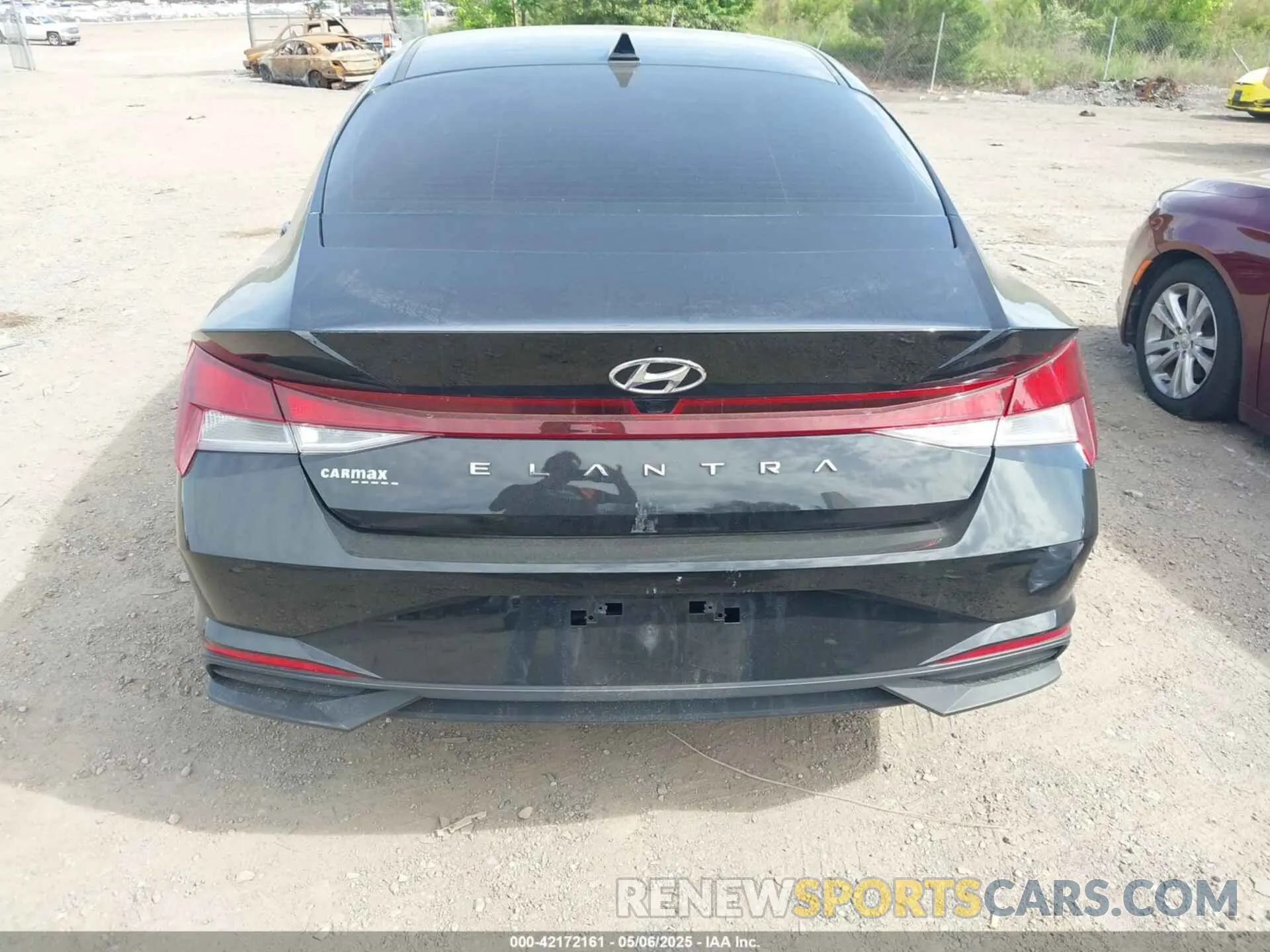17 Photograph of a damaged car KMHLM4AG3PU428244 HYUNDAI ELANTRA 2023