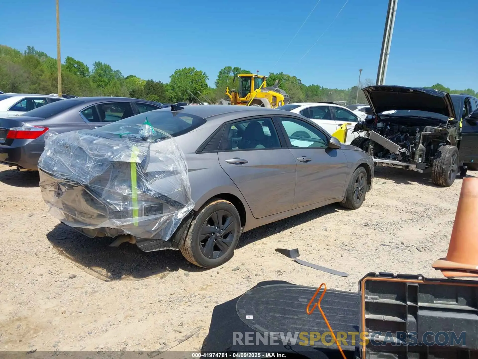 4 Photograph of a damaged car KMHLM4AG3PU553437 HYUNDAI ELANTRA 2023