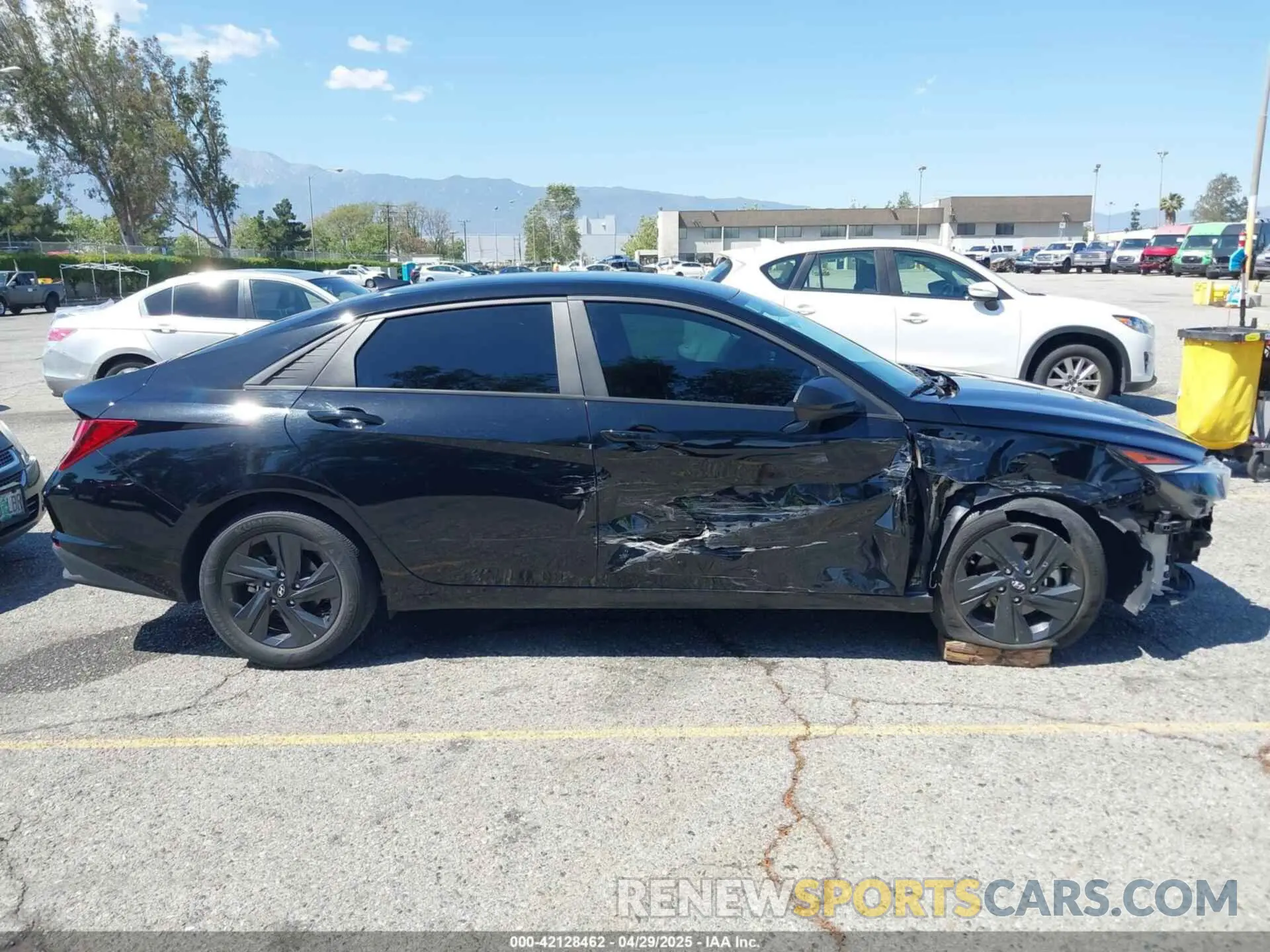 14 Photograph of a damaged car KMHLM4AG4PU371990 HYUNDAI ELANTRA 2023