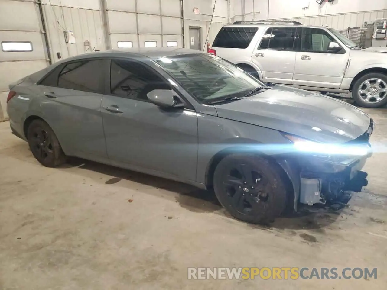 4 Photograph of a damaged car KMHLM4AG4PU392189 HYUNDAI ELANTRA 2023