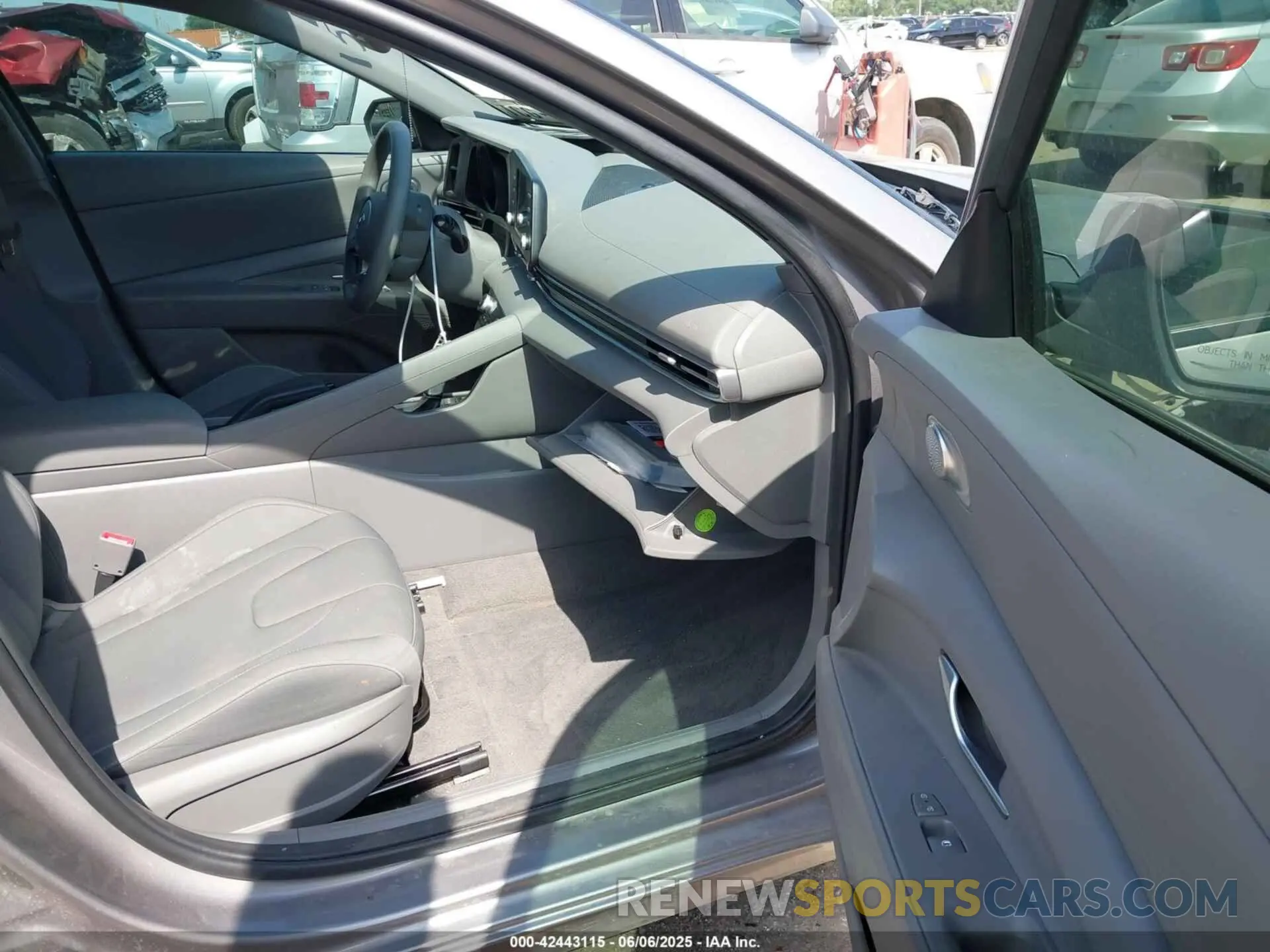5 Photograph of a damaged car KMHLM4AG4PU520835 HYUNDAI ELANTRA 2023
