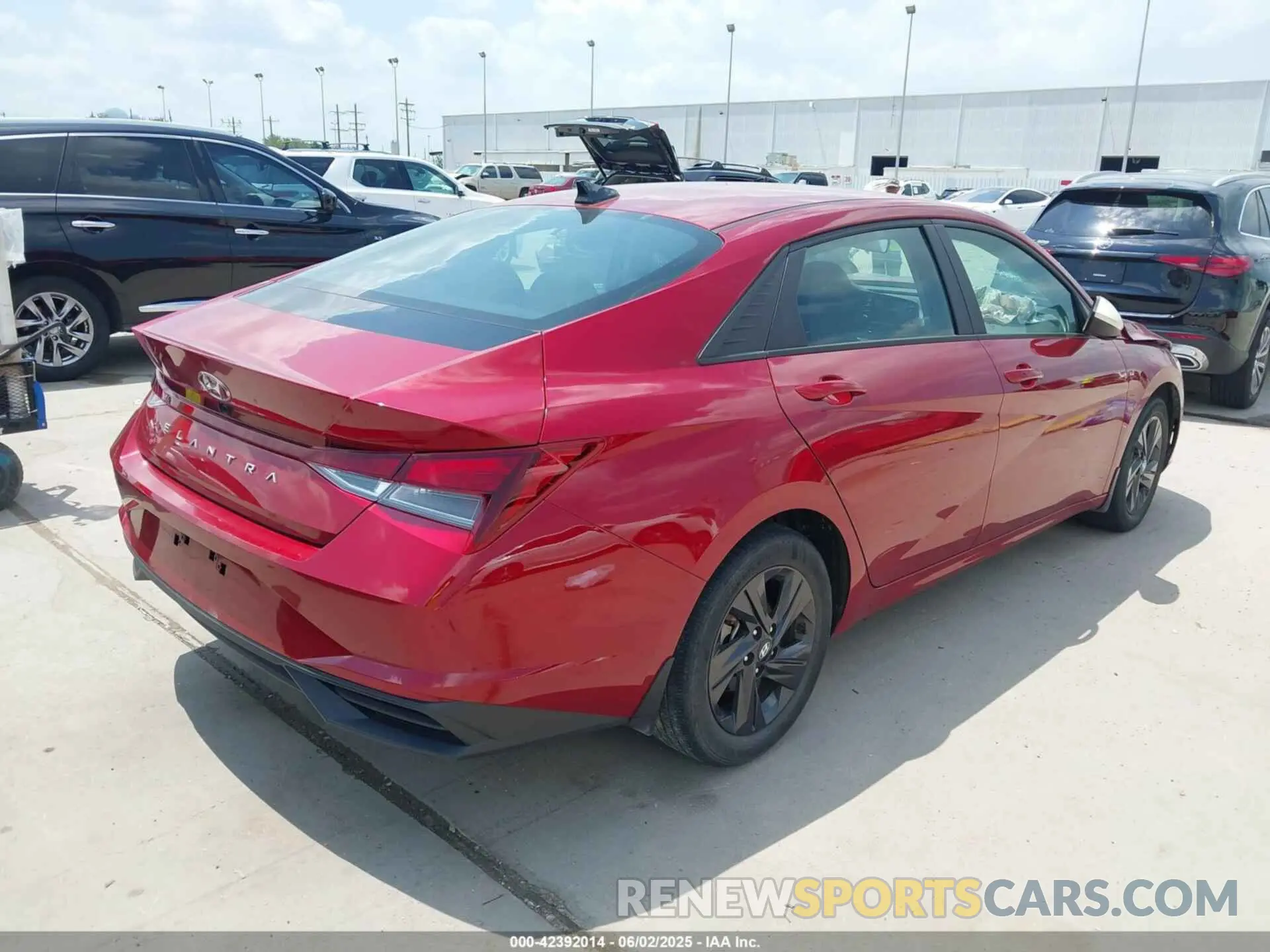 4 Photograph of a damaged car KMHLM4AG4PU588648 HYUNDAI ELANTRA 2023
