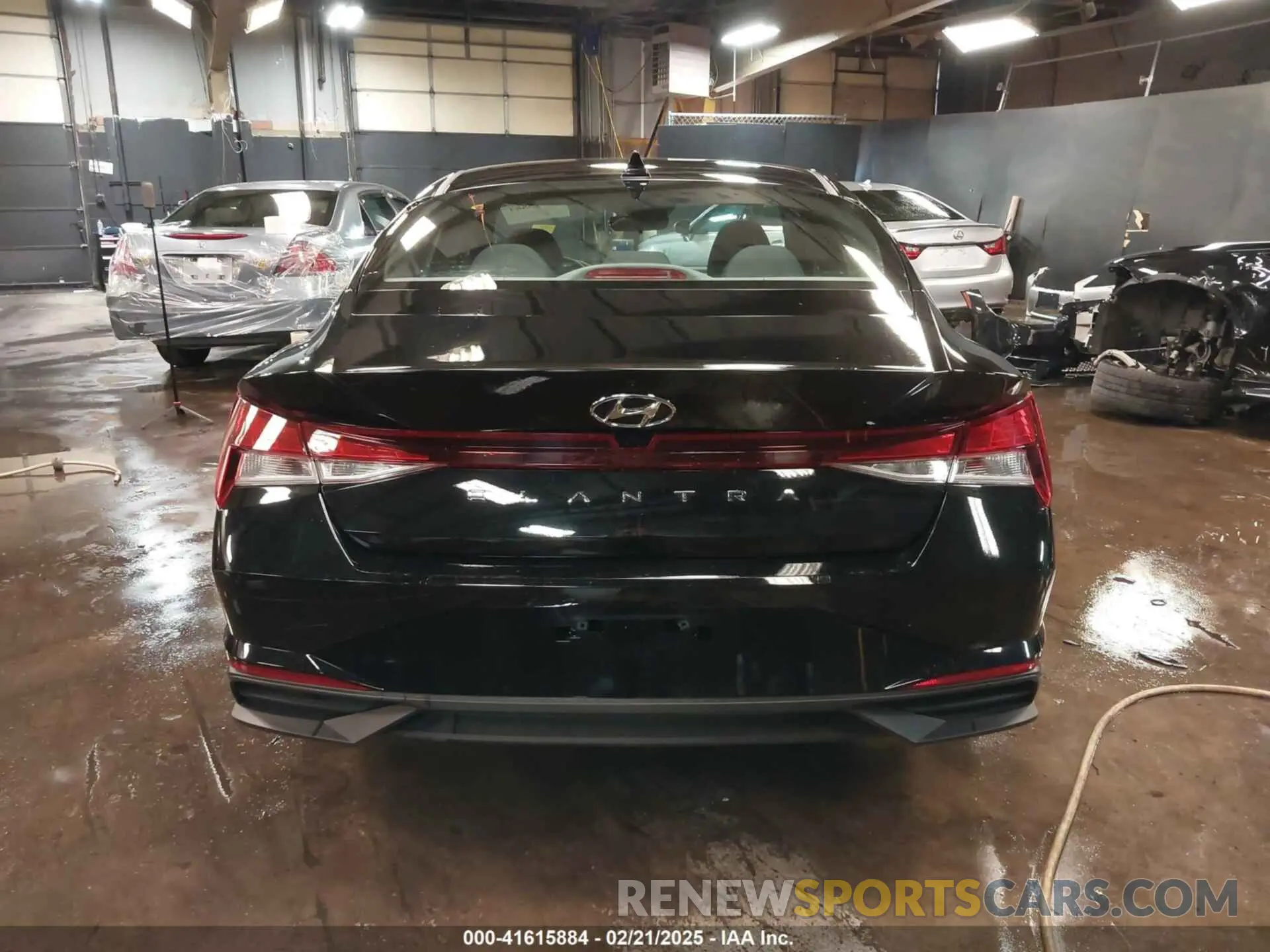17 Photograph of a damaged car KMHLM4AG4PU598242 HYUNDAI ELANTRA 2023