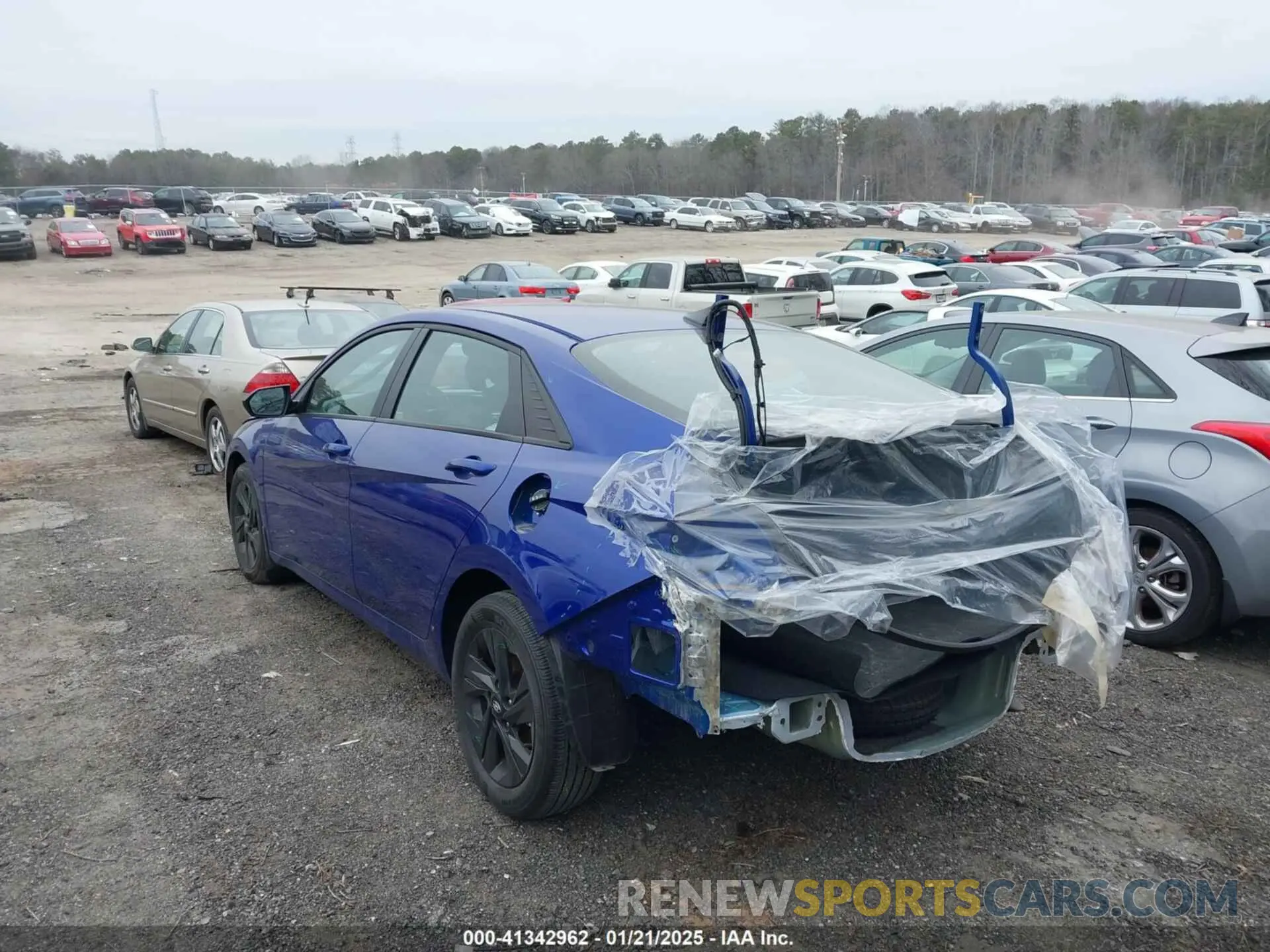 3 Photograph of a damaged car KMHLM4AG5PU546702 HYUNDAI ELANTRA 2023