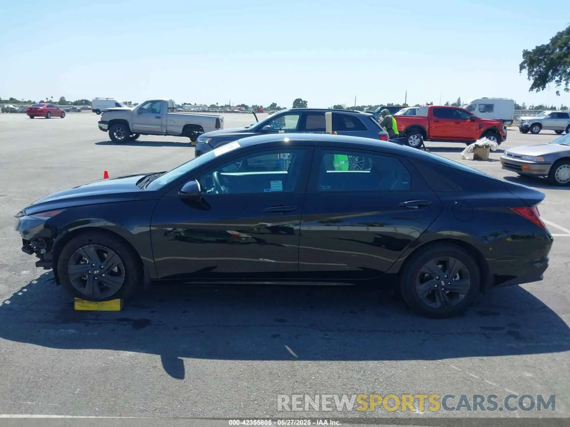 15 Photograph of a damaged car KMHLM4AG6PU512266 HYUNDAI ELANTRA 2023