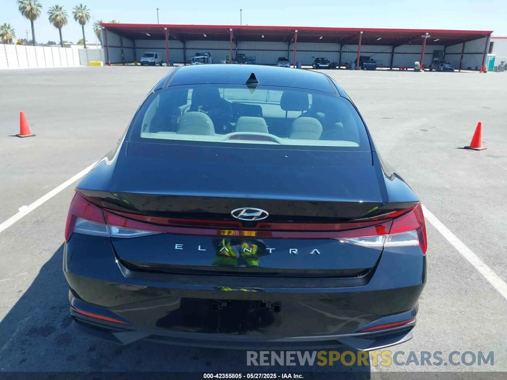 17 Photograph of a damaged car KMHLM4AG6PU512266 HYUNDAI ELANTRA 2023