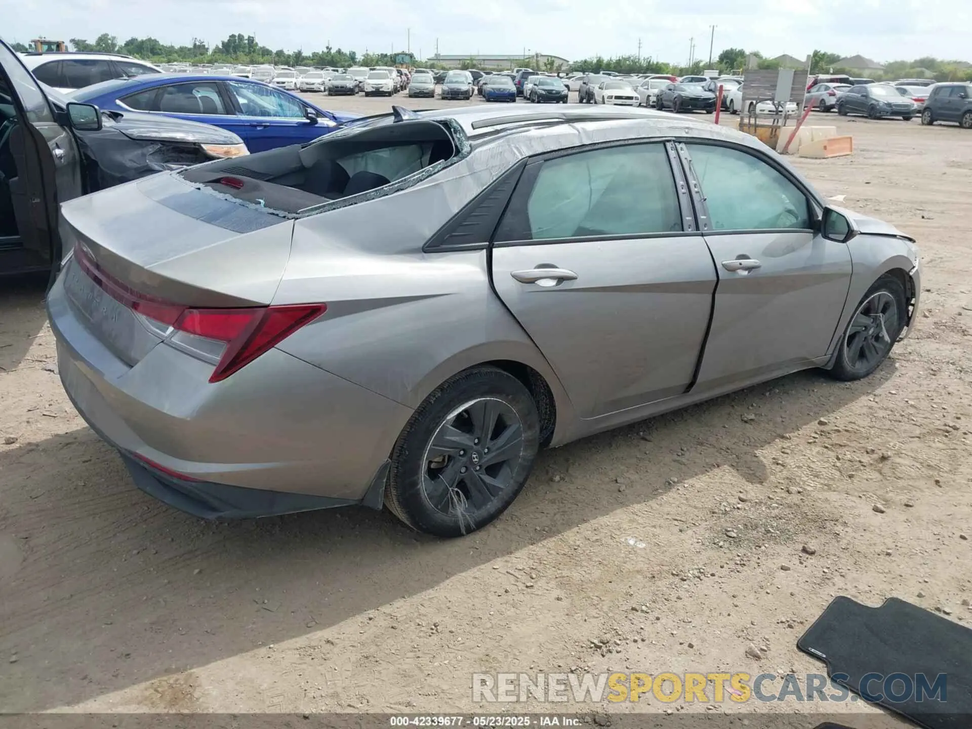 4 Photograph of a damaged car KMHLM4AG7PU623330 HYUNDAI ELANTRA 2023