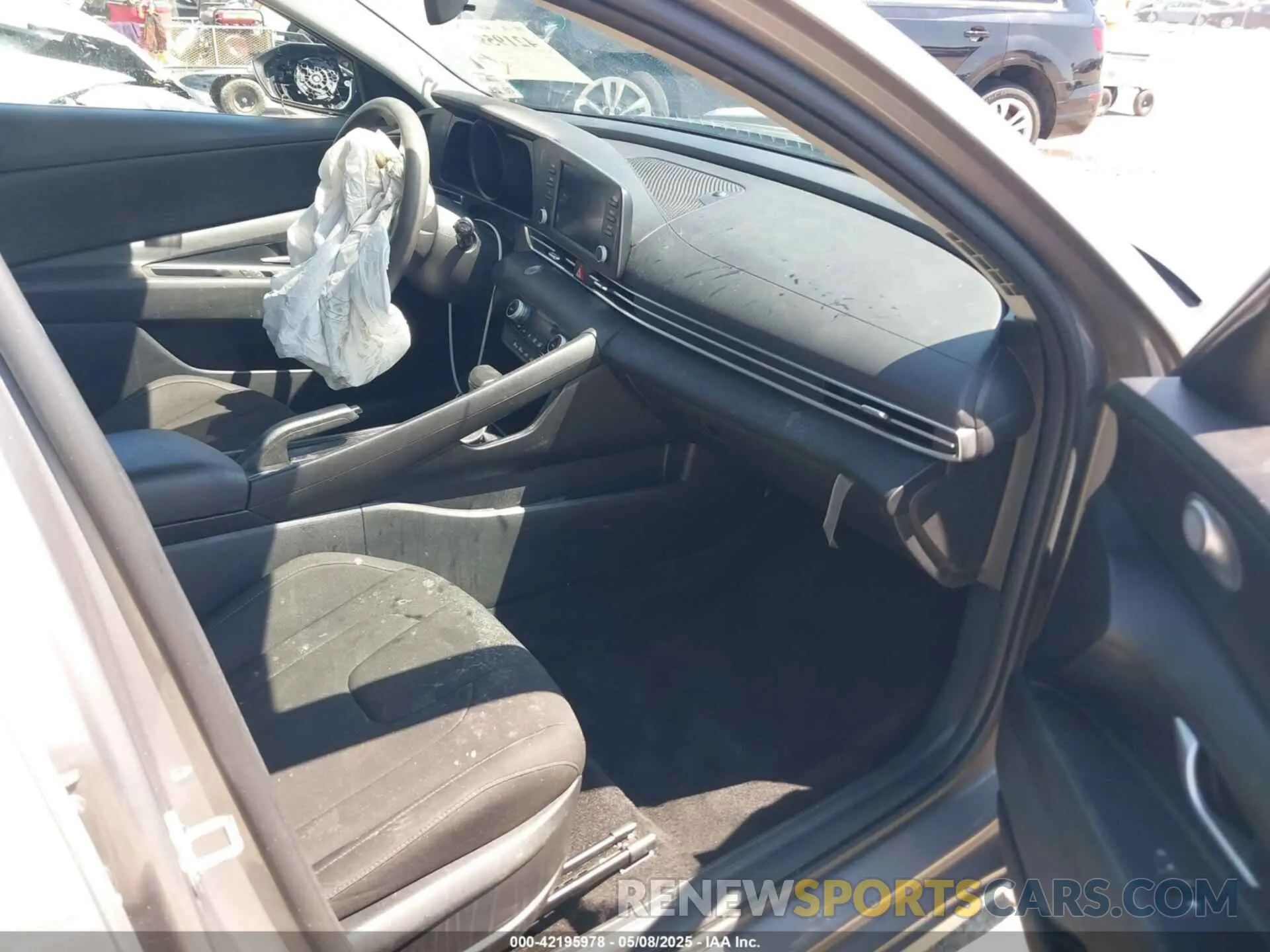 5 Photograph of a damaged car KMHLM4AG8PU381969 HYUNDAI ELANTRA 2023