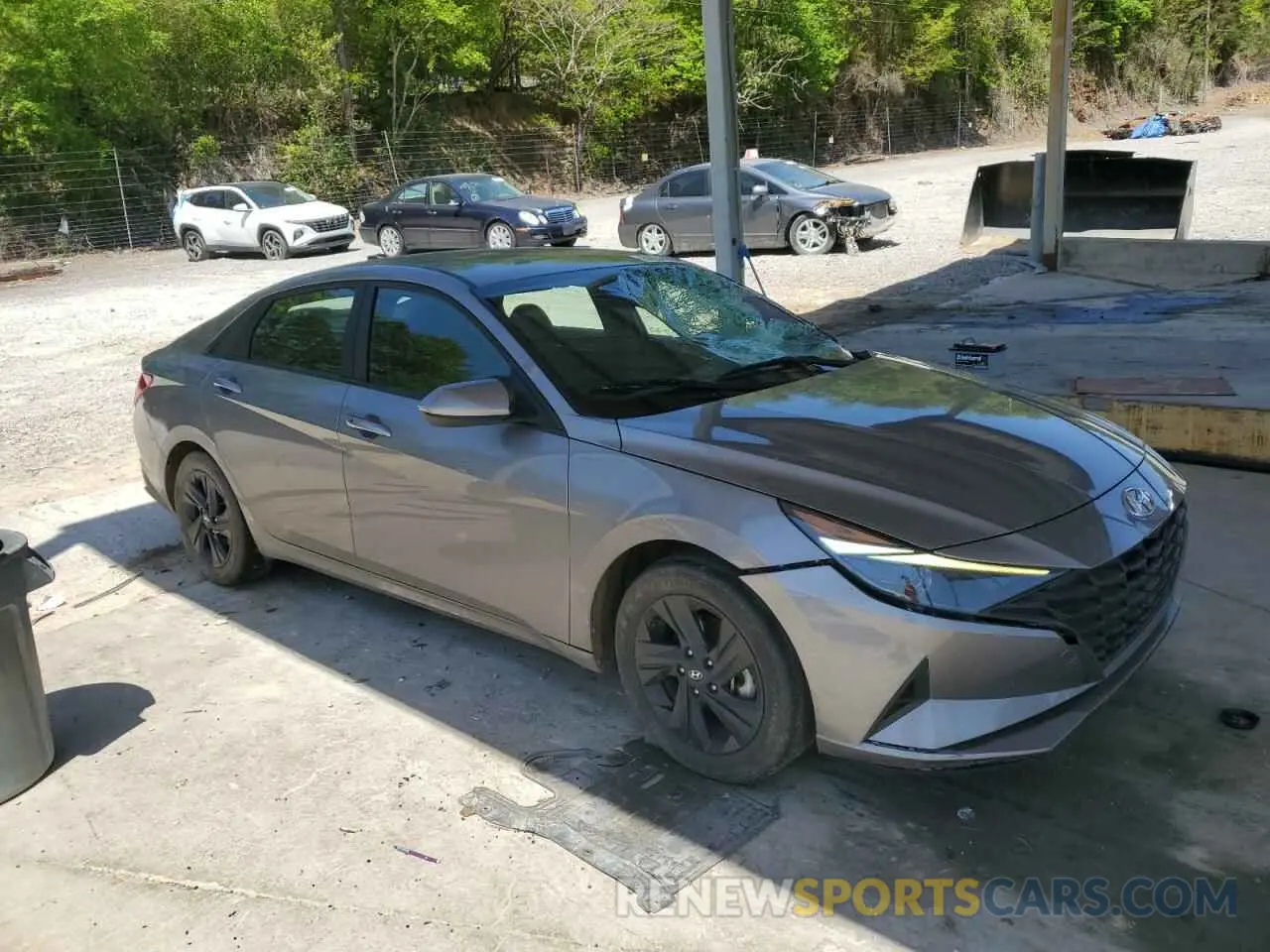 4 Photograph of a damaged car KMHLM4AG8PU446965 HYUNDAI ELANTRA 2023