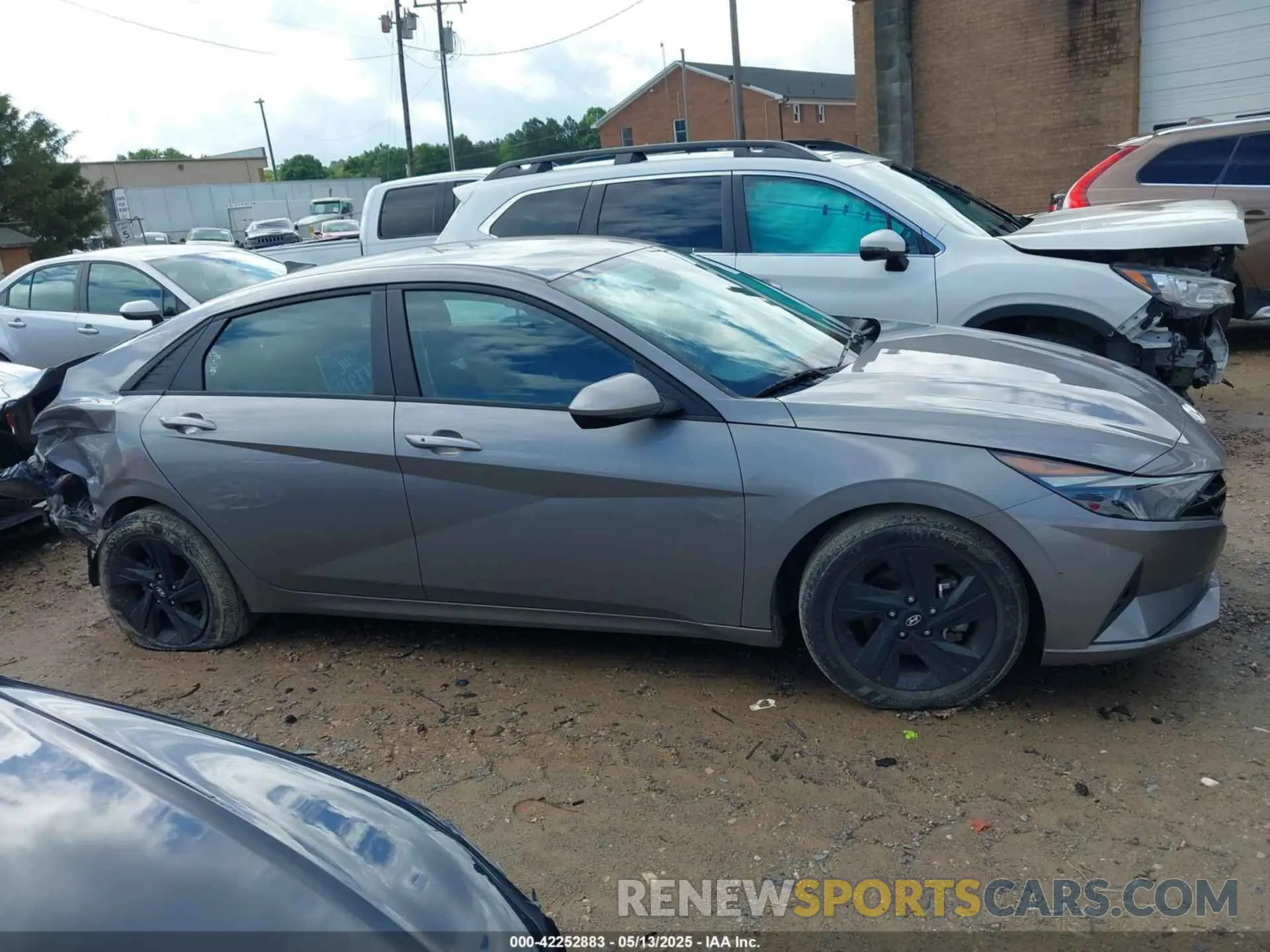 13 Photograph of a damaged car KMHLM4AG8PU555989 HYUNDAI ELANTRA 2023