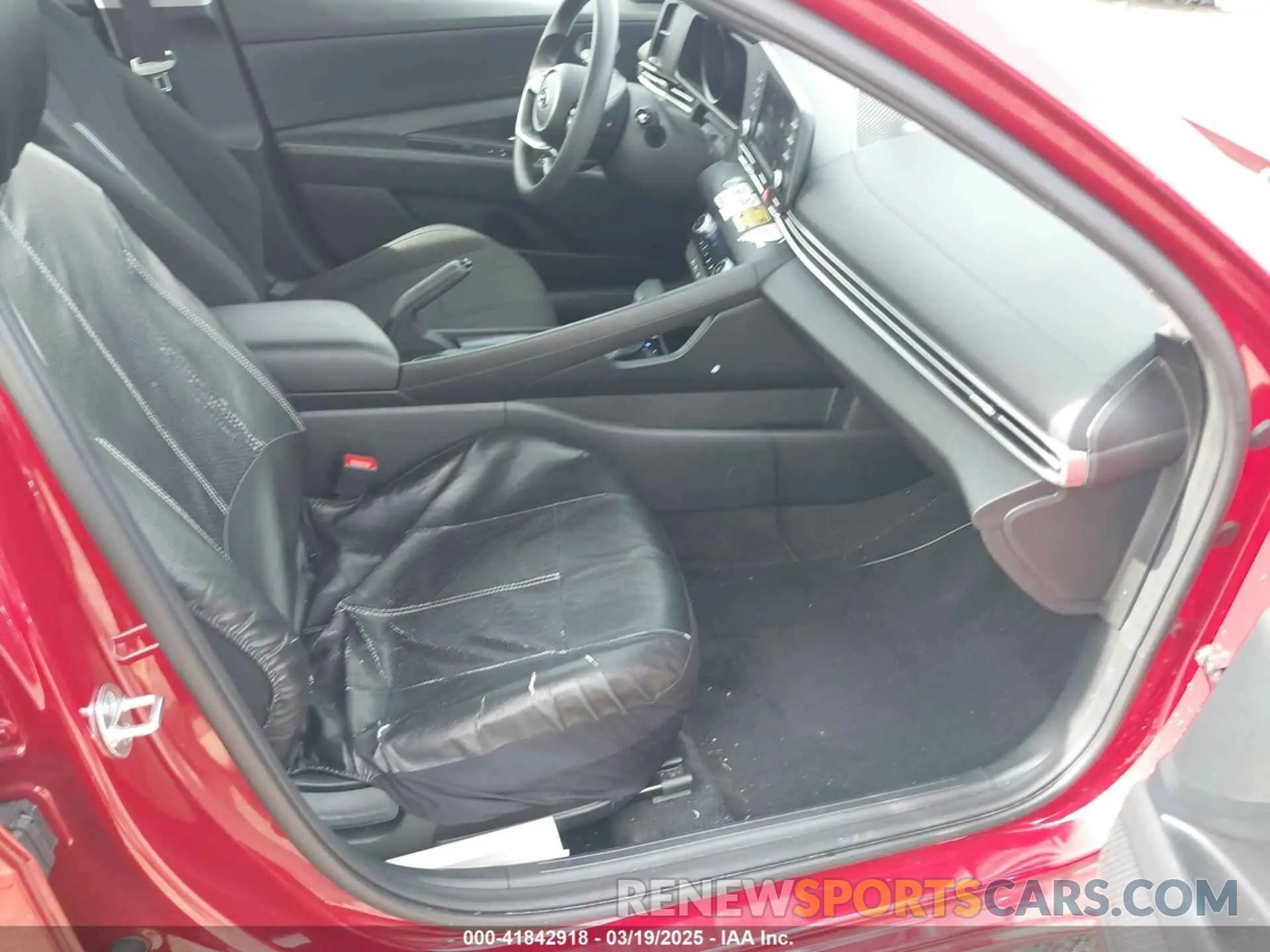 5 Photograph of a damaged car KMHLM4AG9PU432587 HYUNDAI ELANTRA 2023
