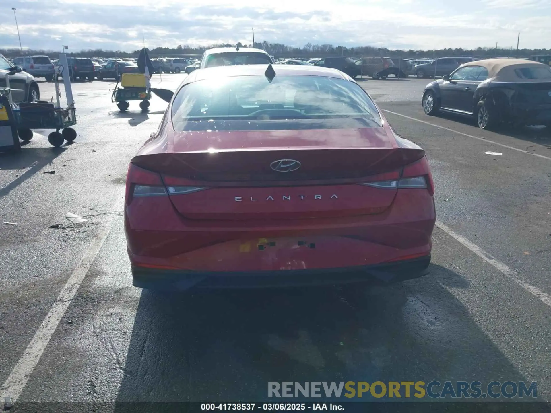 15 Photograph of a damaged car KMHLM4AG9PU522161 HYUNDAI ELANTRA 2023