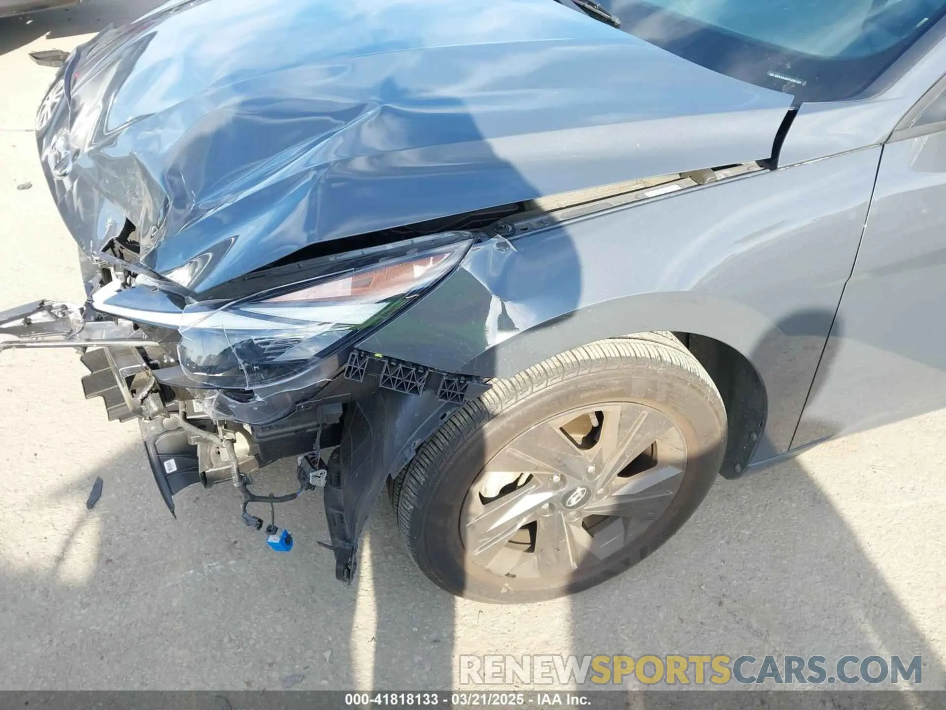 18 Photograph of a damaged car KMHLM4AGXPU595183 HYUNDAI ELANTRA 2023