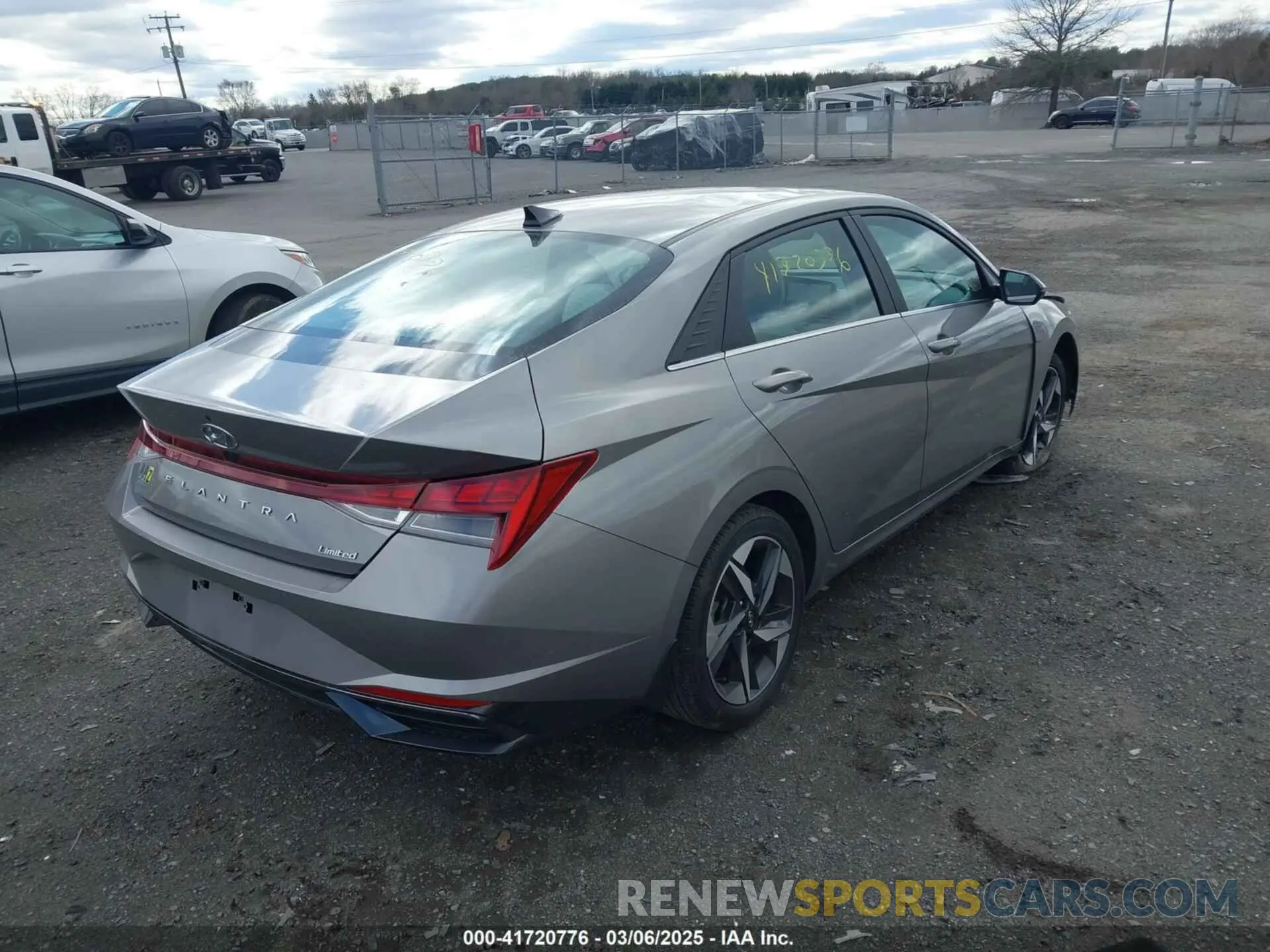 4 Photograph of a damaged car KMHLP4AG2PU485980 HYUNDAI ELANTRA 2023